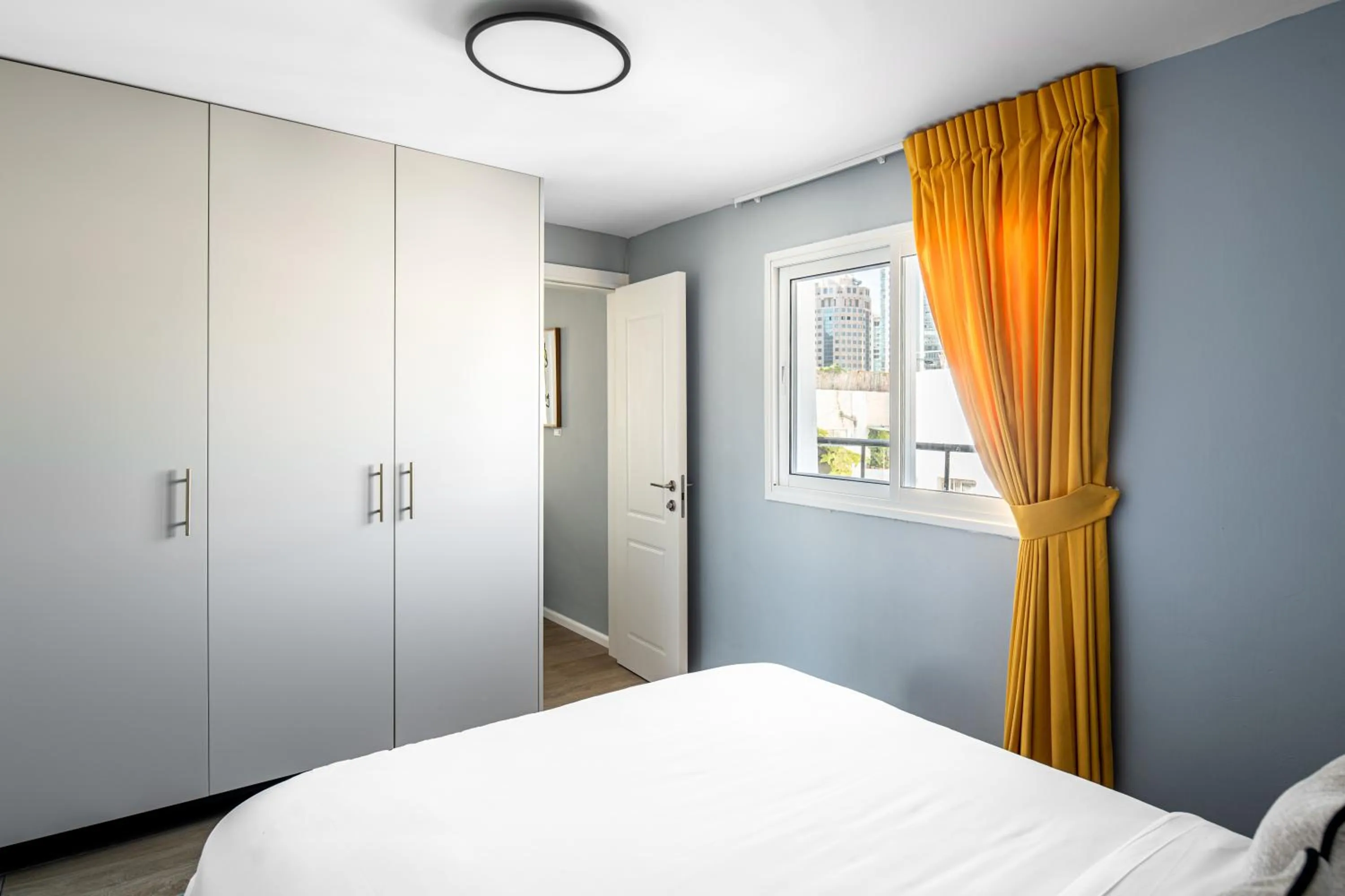 Bedroom, Bed in Mate Levinski - By HOMY