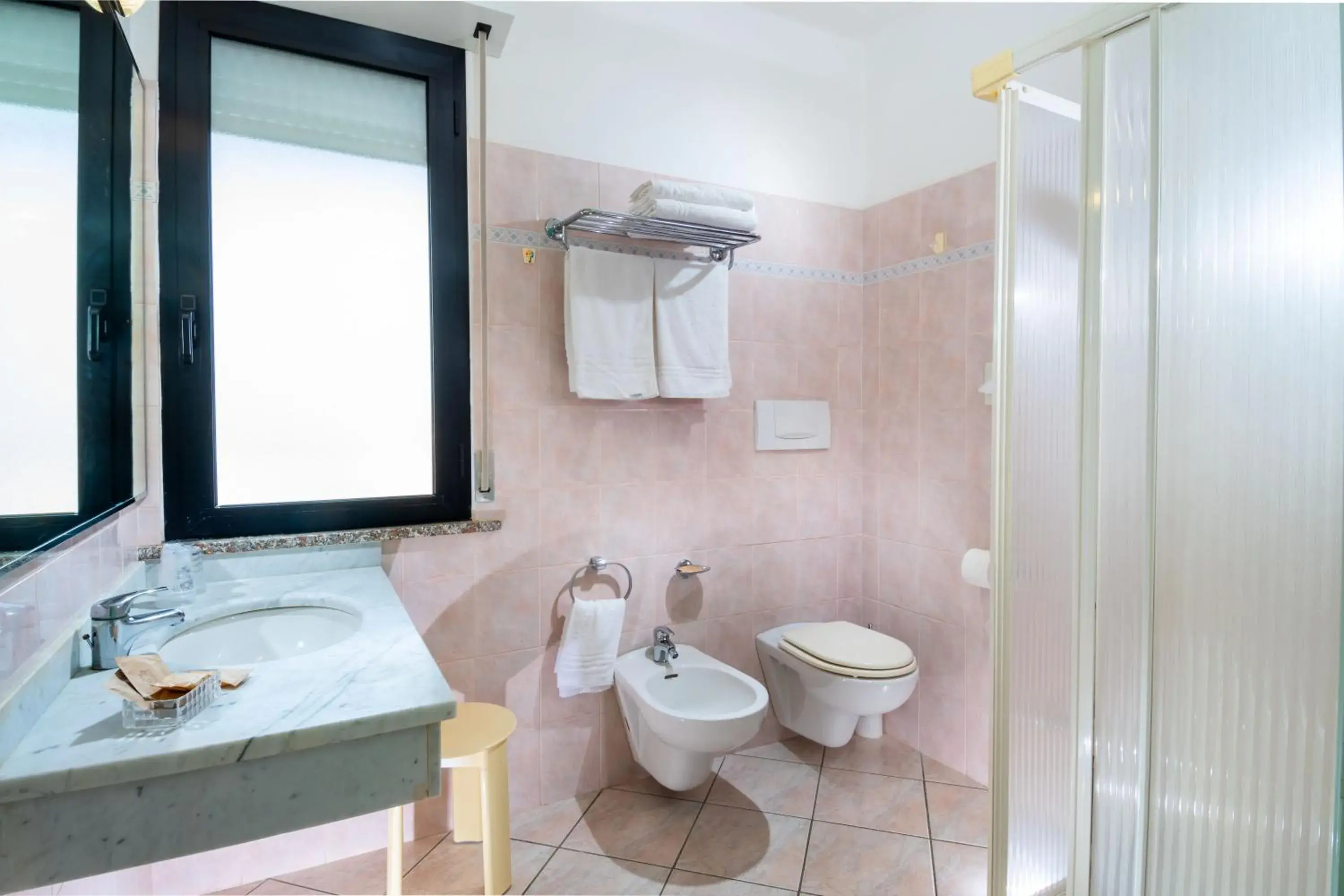 Superior Quadruple Room in Hotel Odeon Superior Quadruple Room in Hotel Odeon