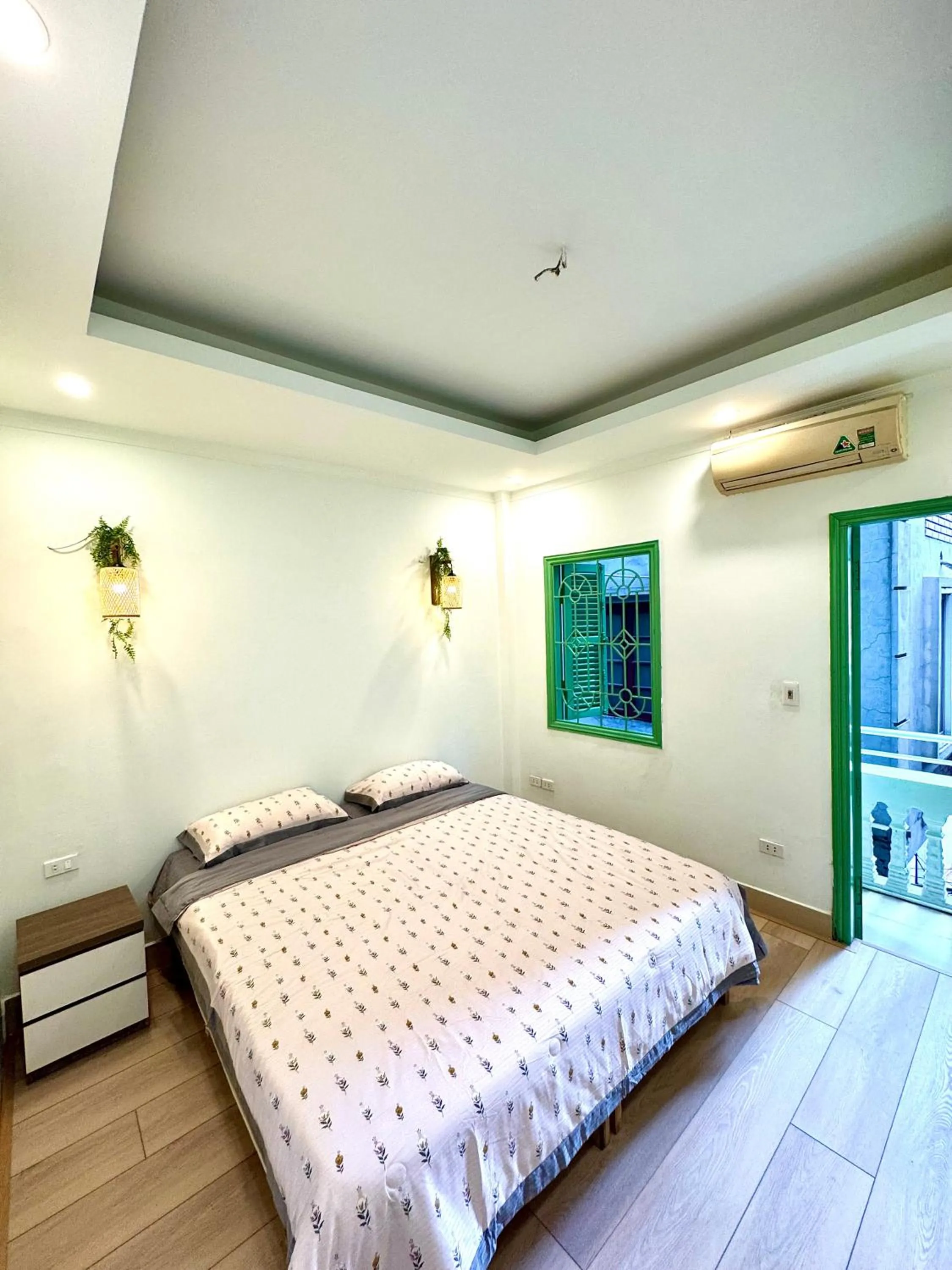 Bed in Shii Apartment