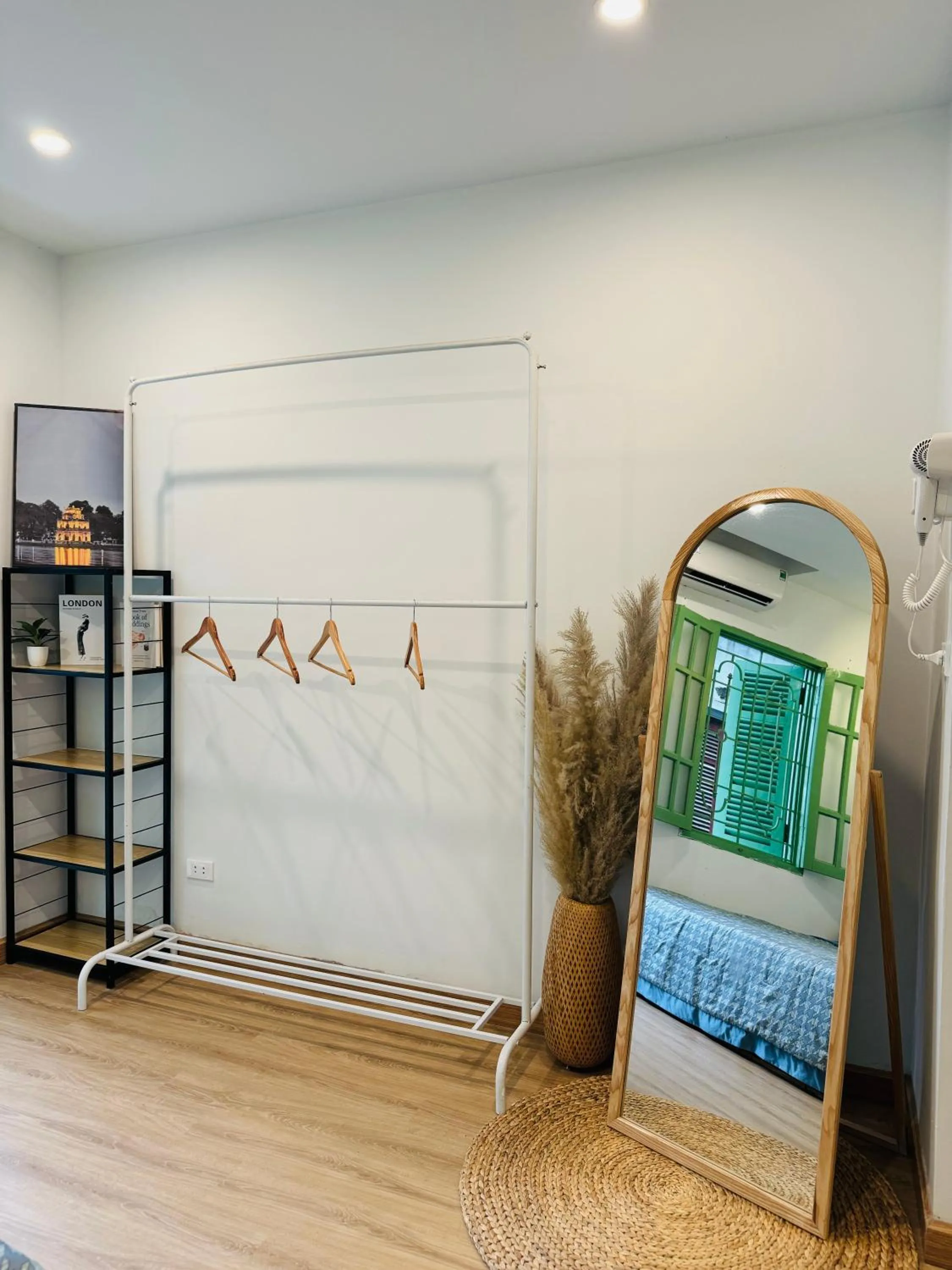 Bed in Shii Apartment