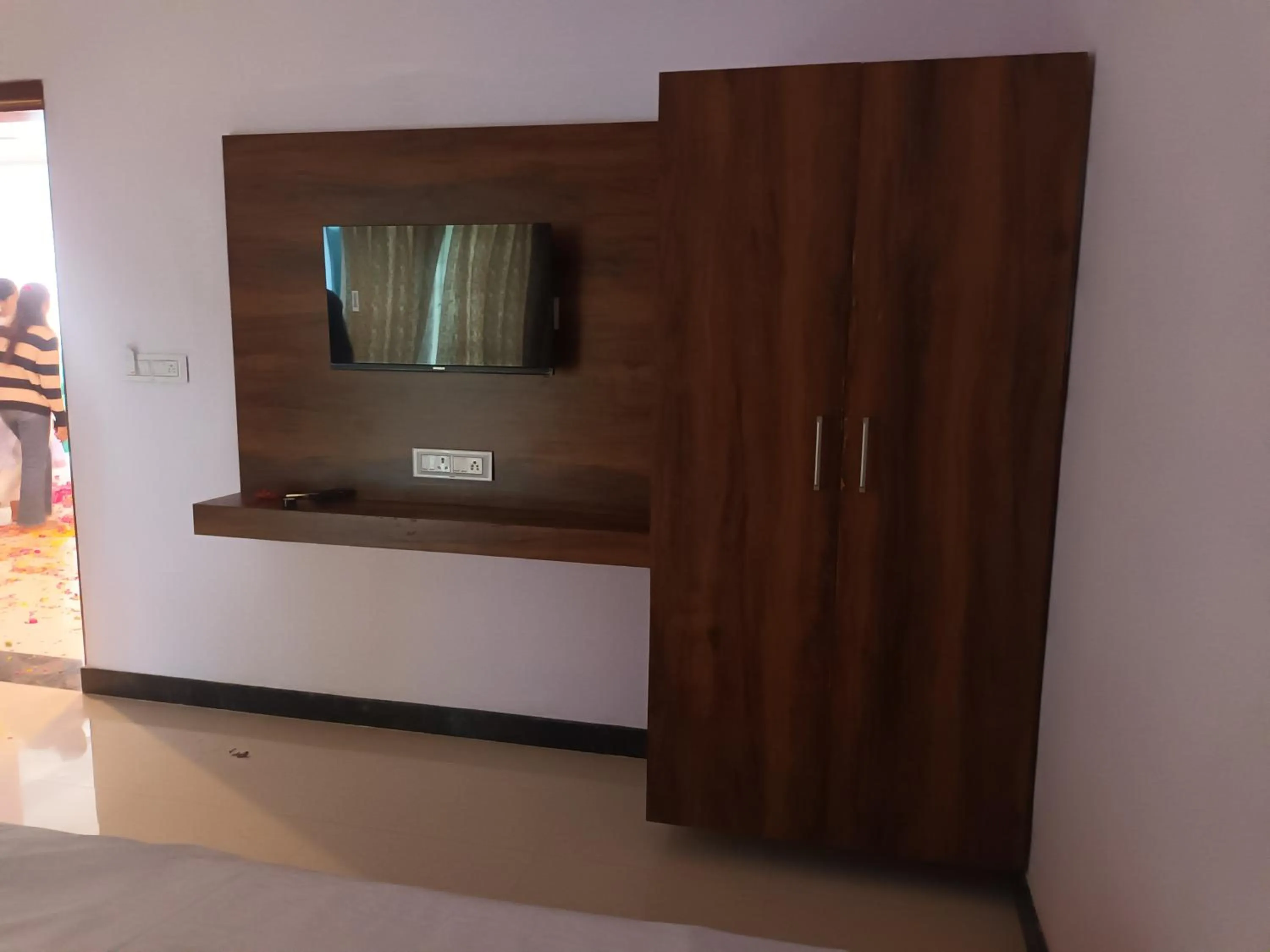 TV and multimedia in Braham Vatika Resort