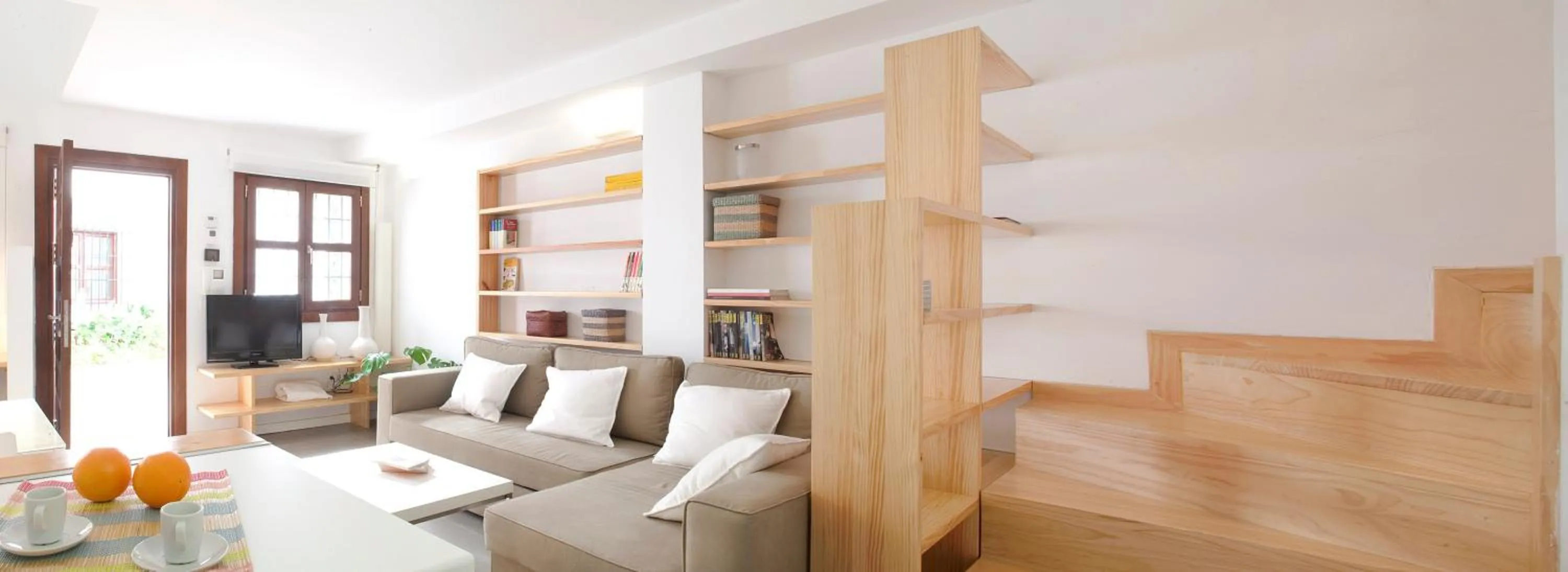 Living room in Smart Suites Albaicin