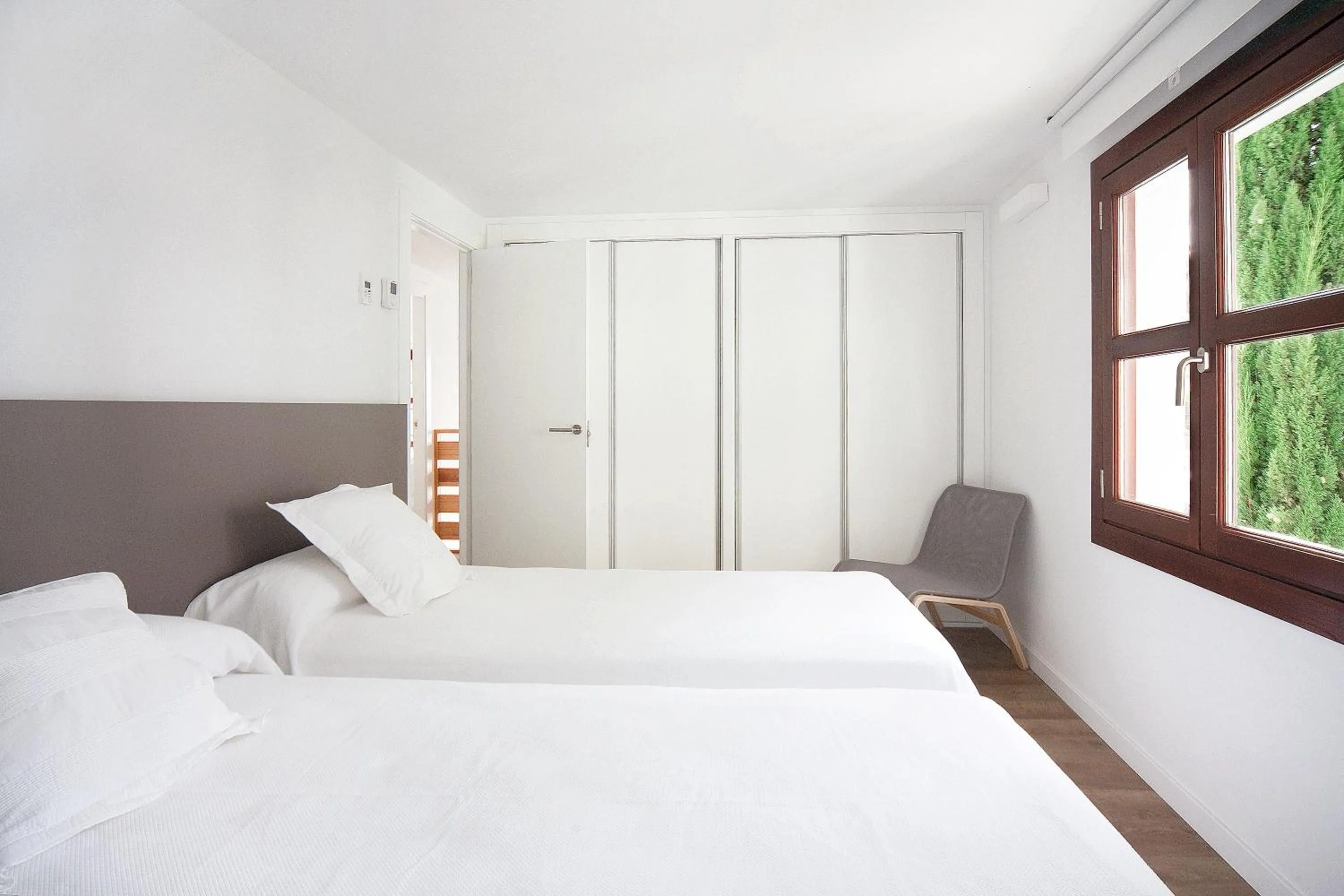 Photo of the whole room, Bed in Smart Suites Albaicin