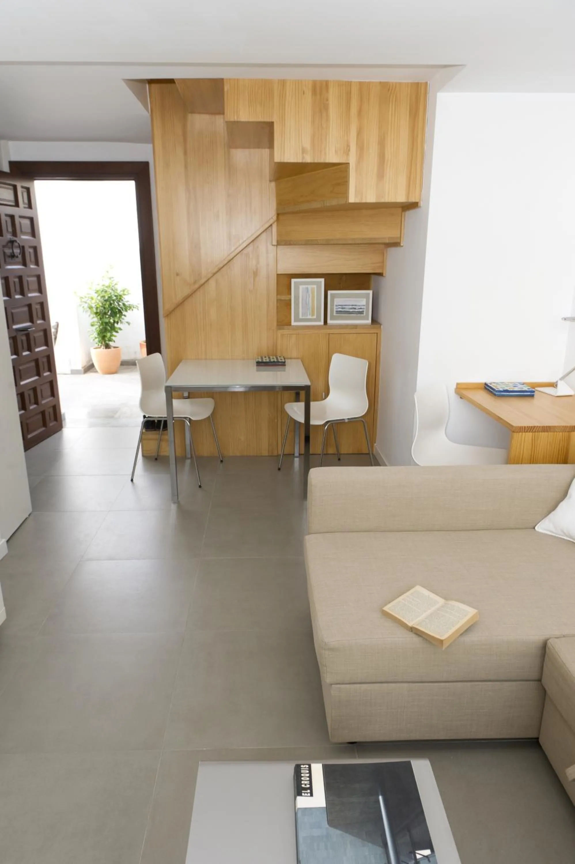 Living room in Smart Suites Albaicin