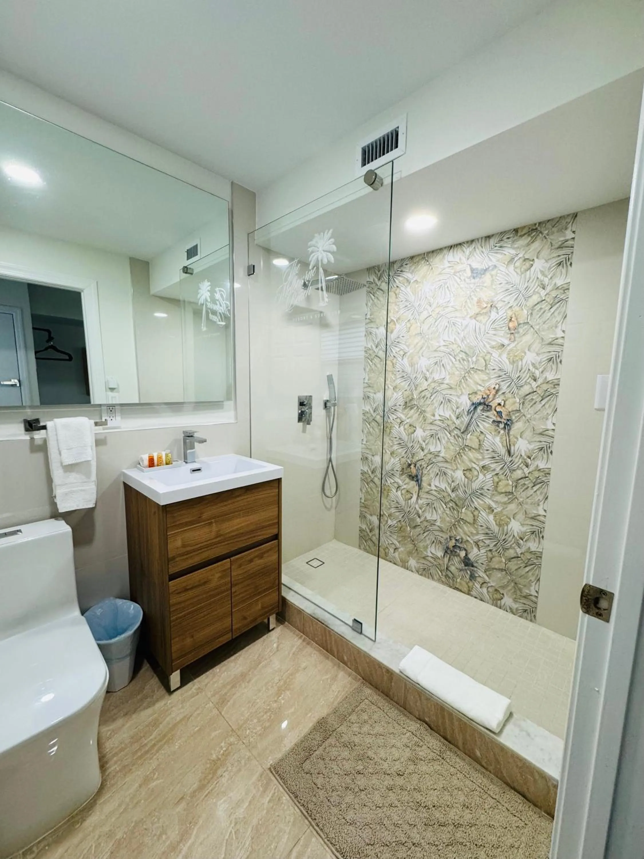 Bathroom in Melbourne Beach Resort & Surf Club