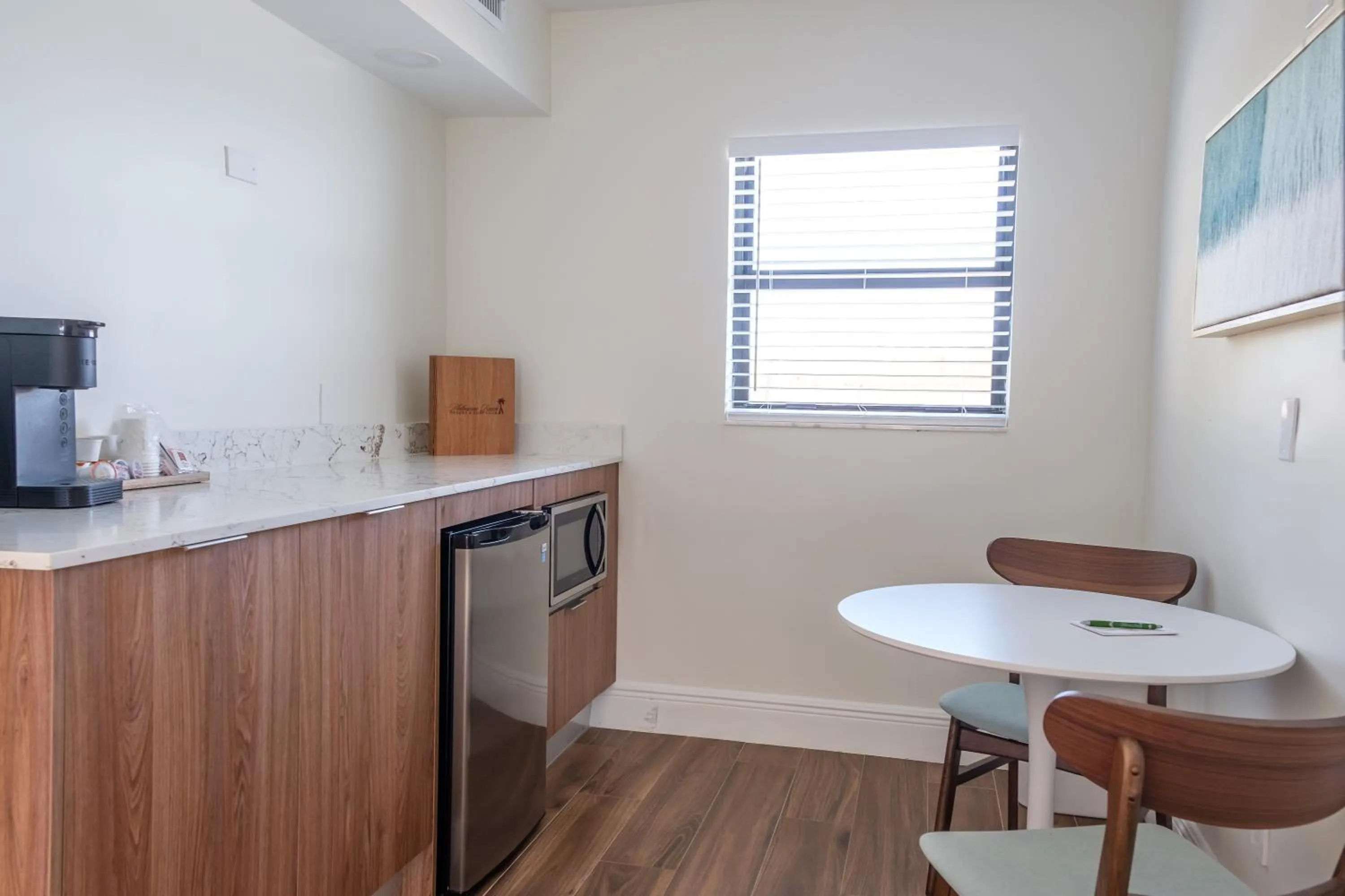 Kitchen or kitchenette in Melbourne Beach Resort & Surf Club