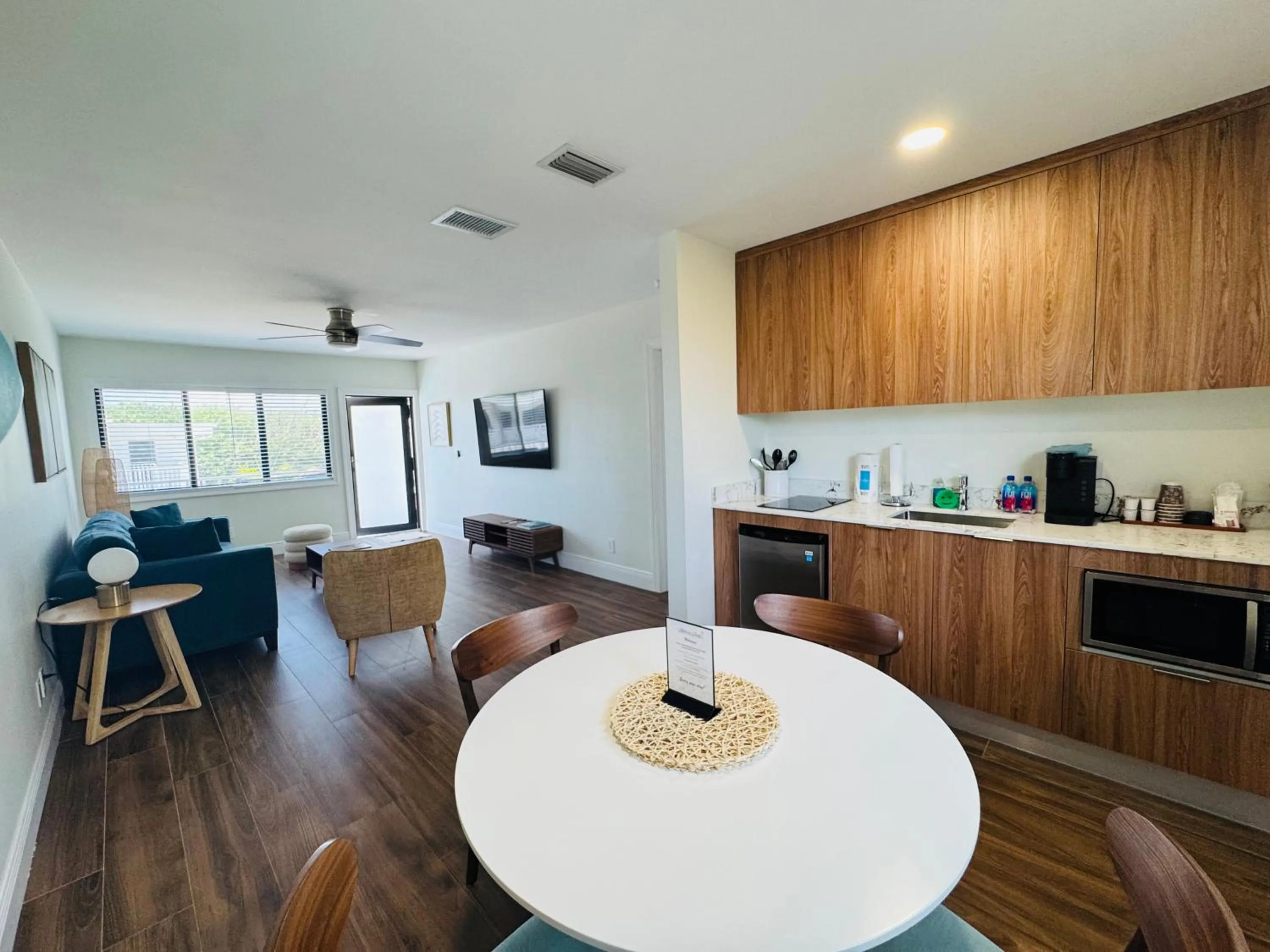 Living room in Melbourne Beach Resort & Surf Club