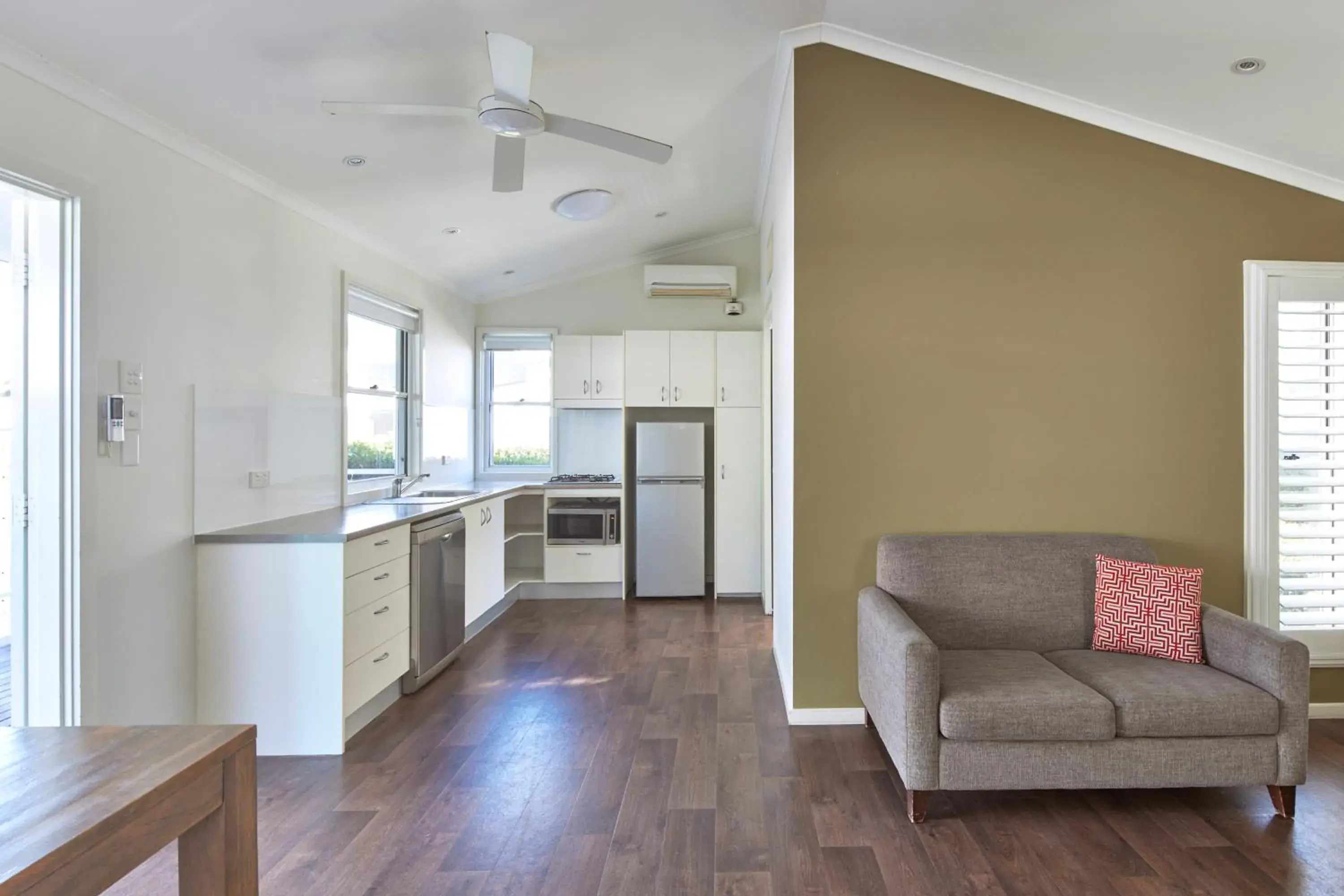 Plantation Cottage in NRMA Ocean Beach Holiday Resort Plantation Cottage in NRMA Ocean Beach Holiday Resort