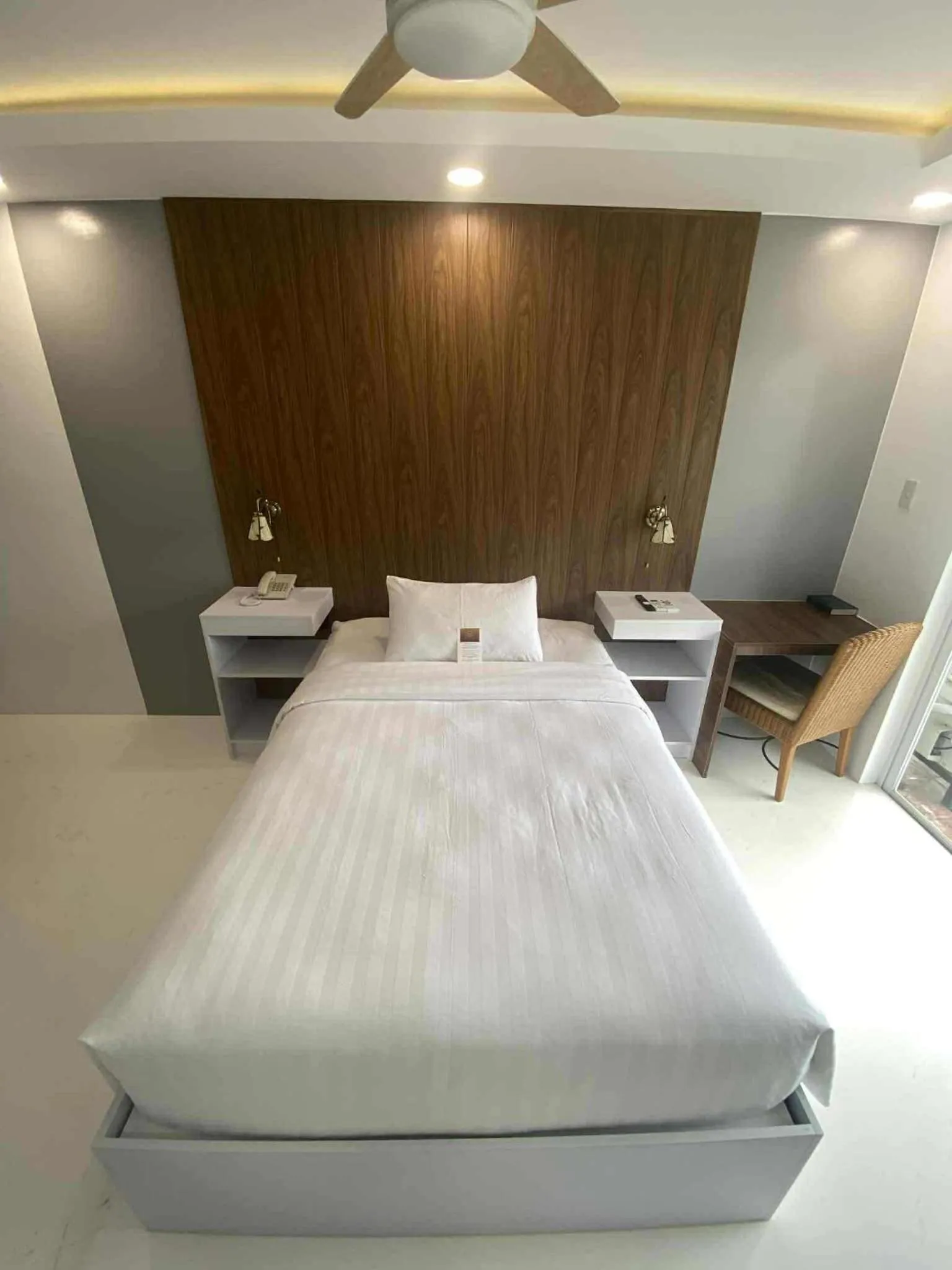 Bed in Buena Casa Hotel