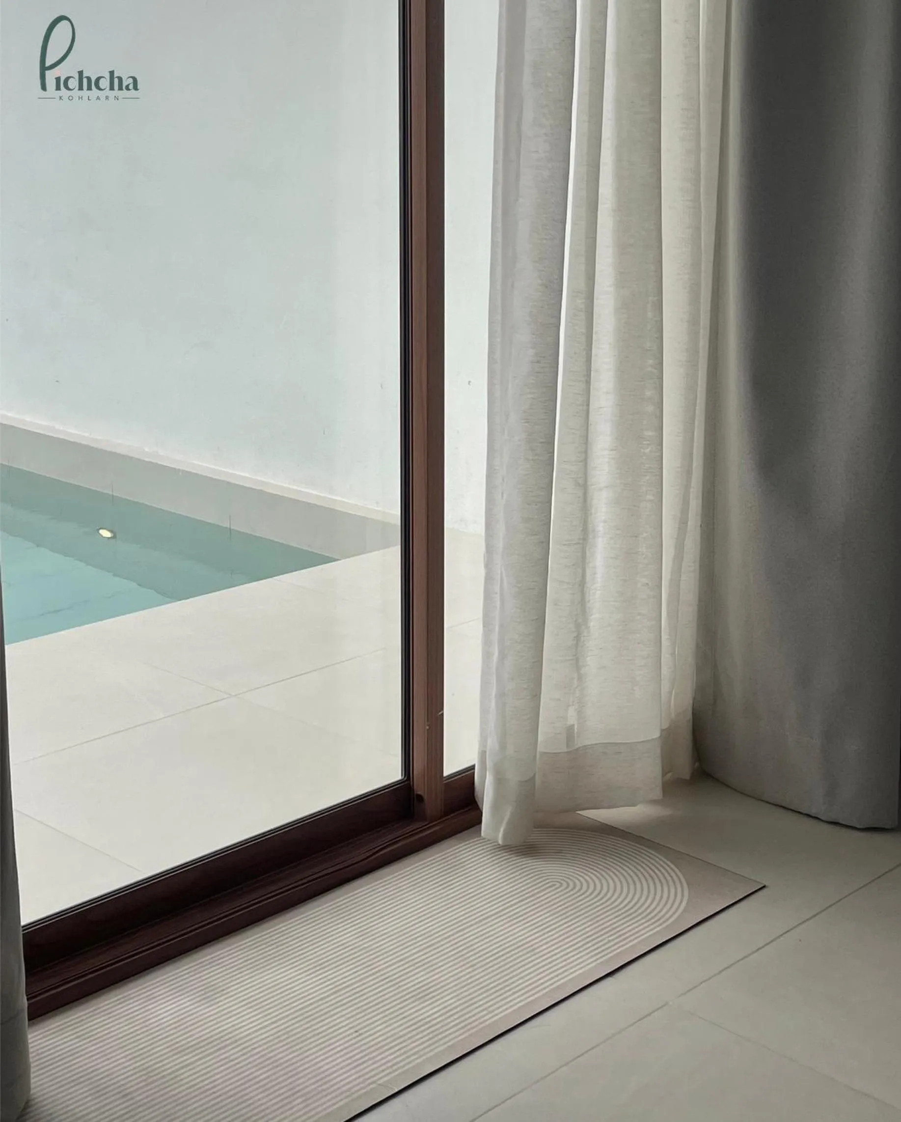 Photo of the whole room in Pichcha Kohlarn