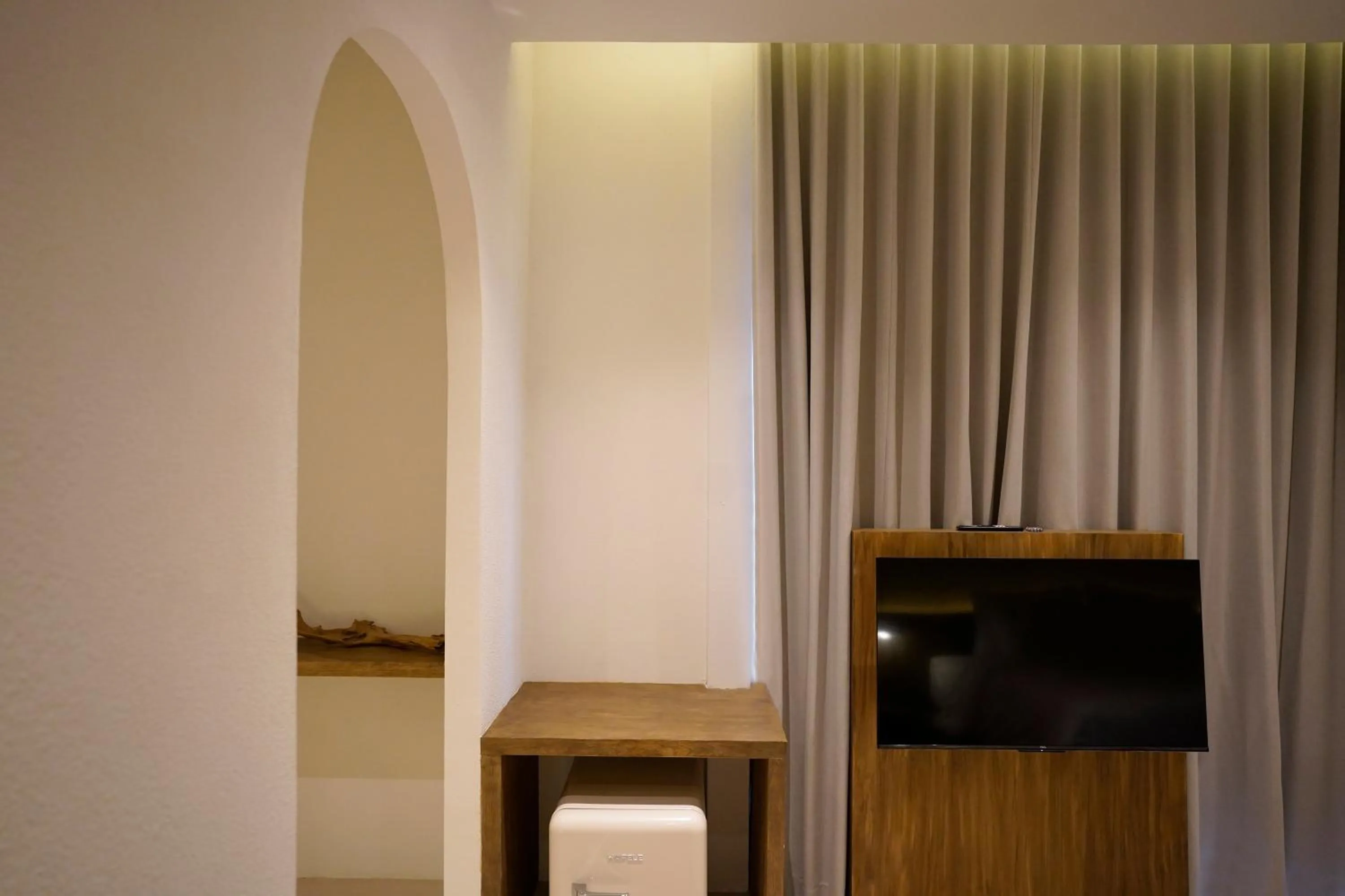 TV and multimedia in Pichcha Kohlarn