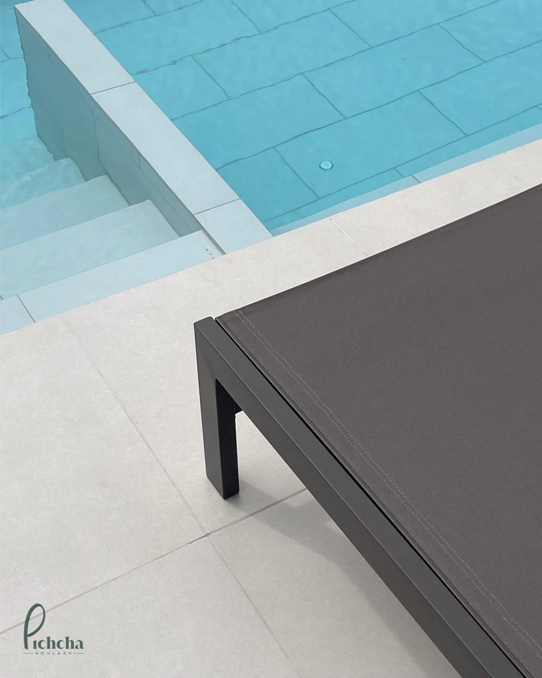 Swimming pool in Pichcha Kohlarn