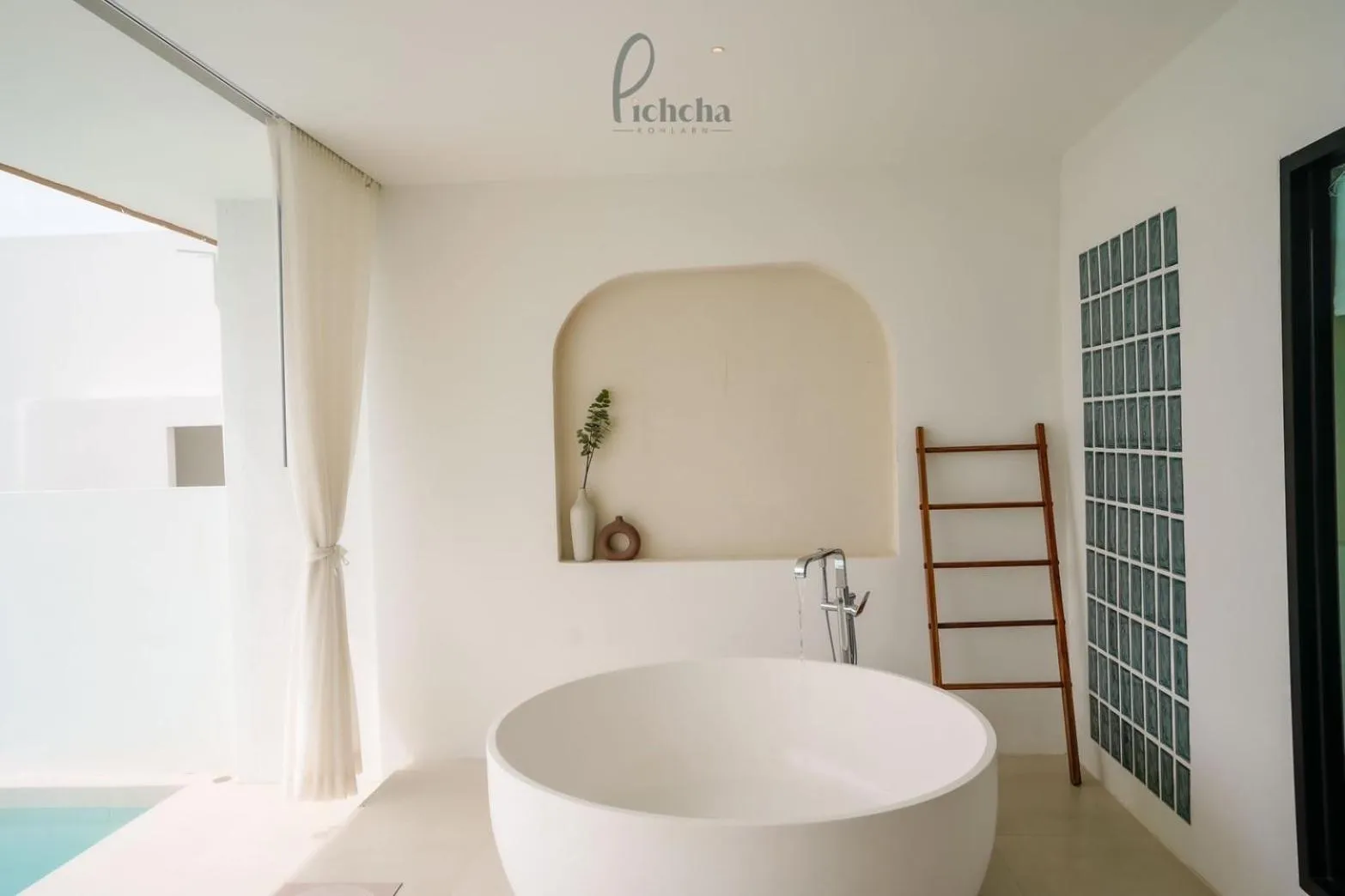 Bath in Pichcha Kohlarn