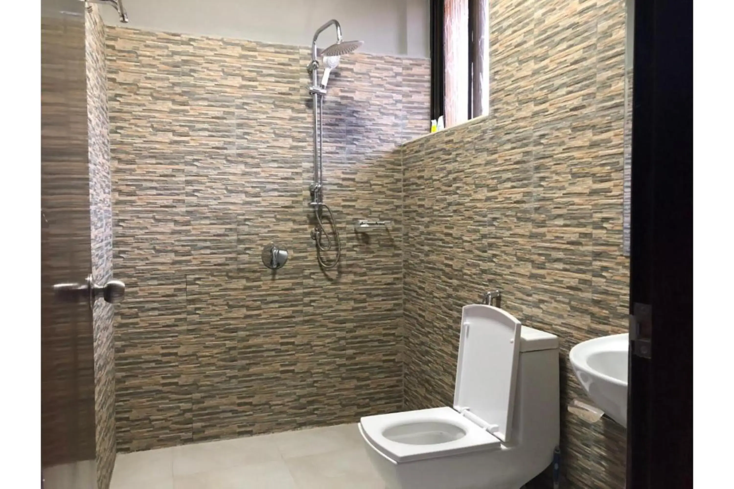 Economy Double Room in Meley Impala Hotel Economy Double Room in Meley Impala Hotel