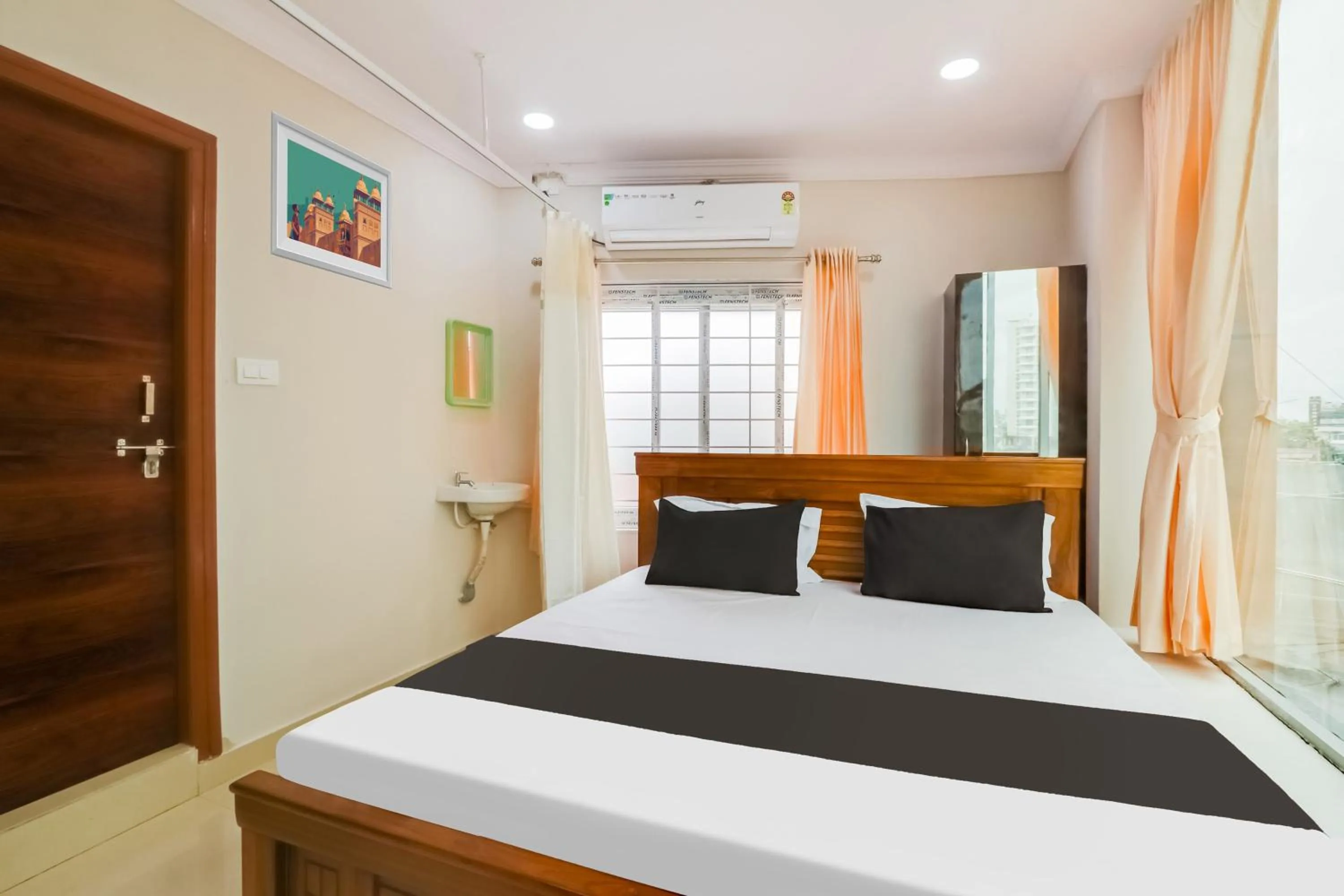 Bedroom in Hotel O S P R Luxury Rooms