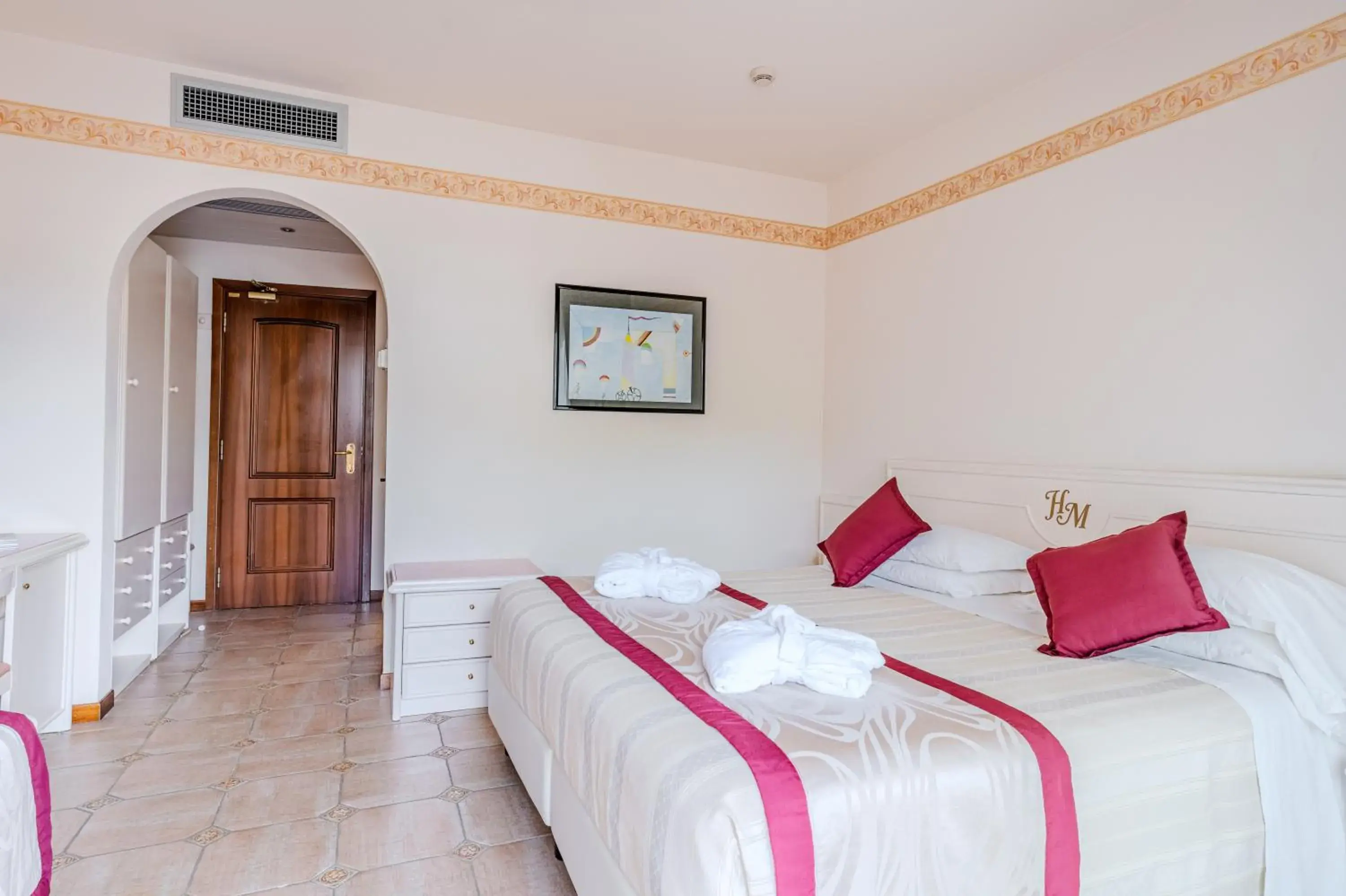 Classic Double or Twin Room in Hotel Miramonti Classic Double or Twin Room in Hotel Miramonti