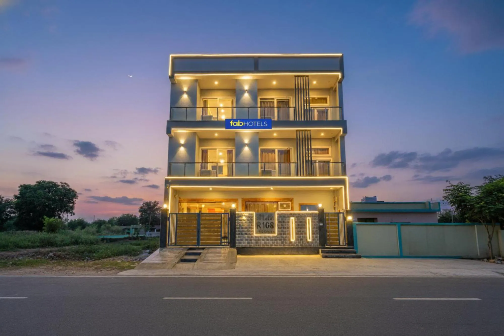 Facade/entrance in FabHotel The Viraaj