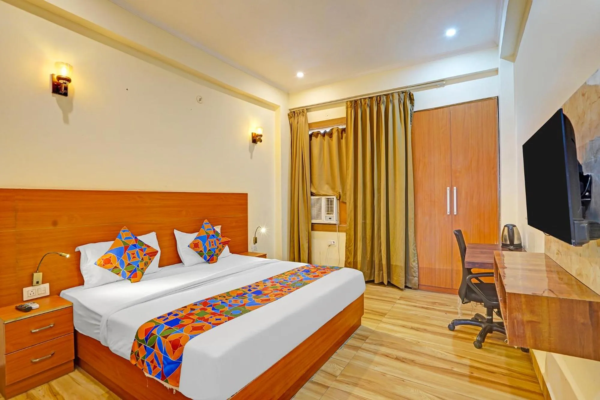 Bed in FabHotel The Viraaj
