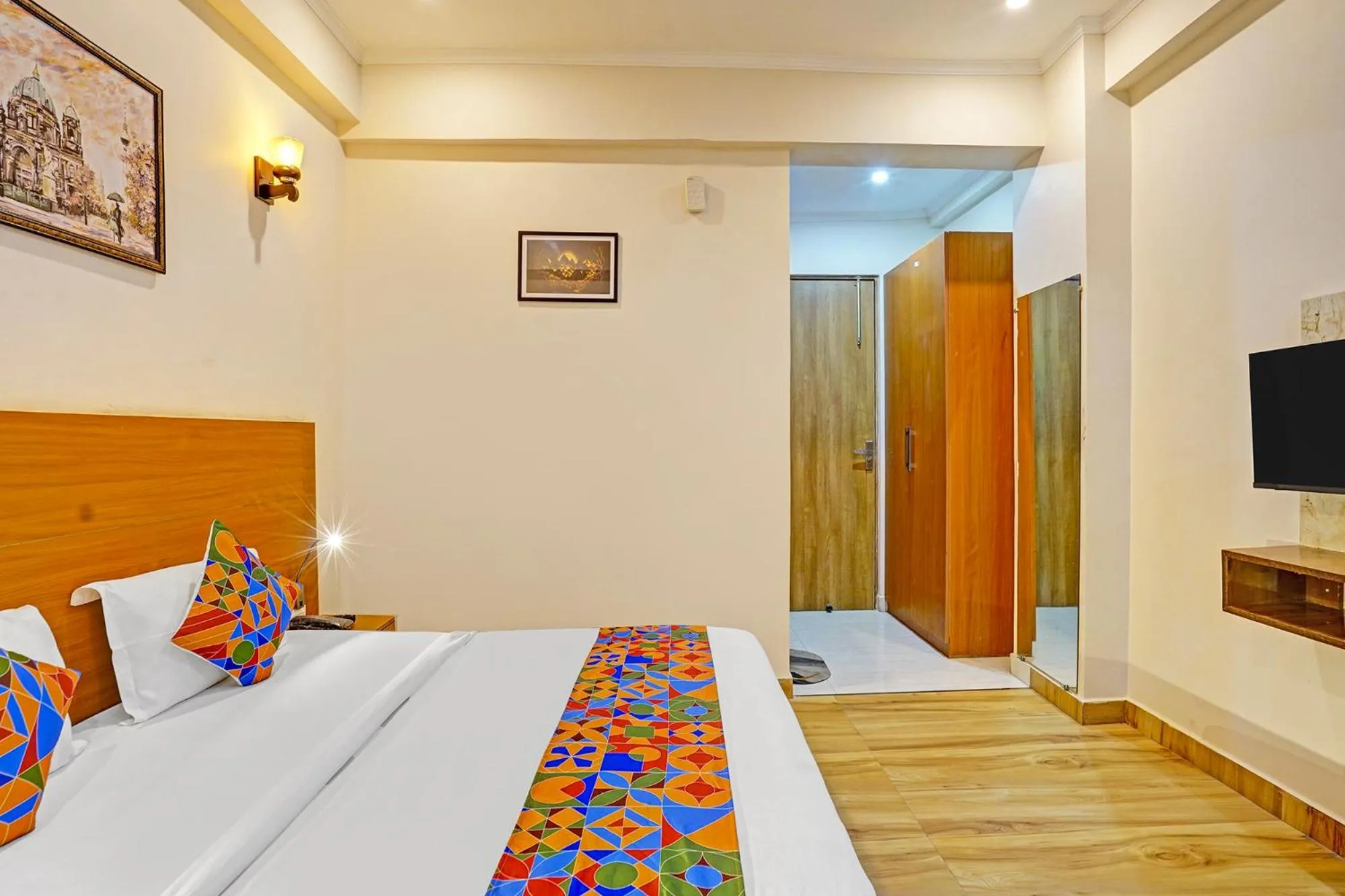 Bed in FabHotel The Viraaj
