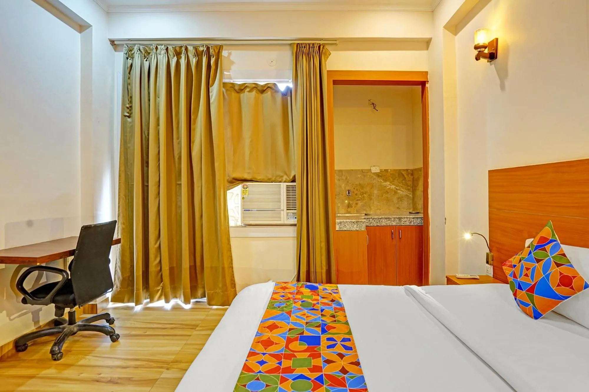 Bed in FabHotel The Viraaj