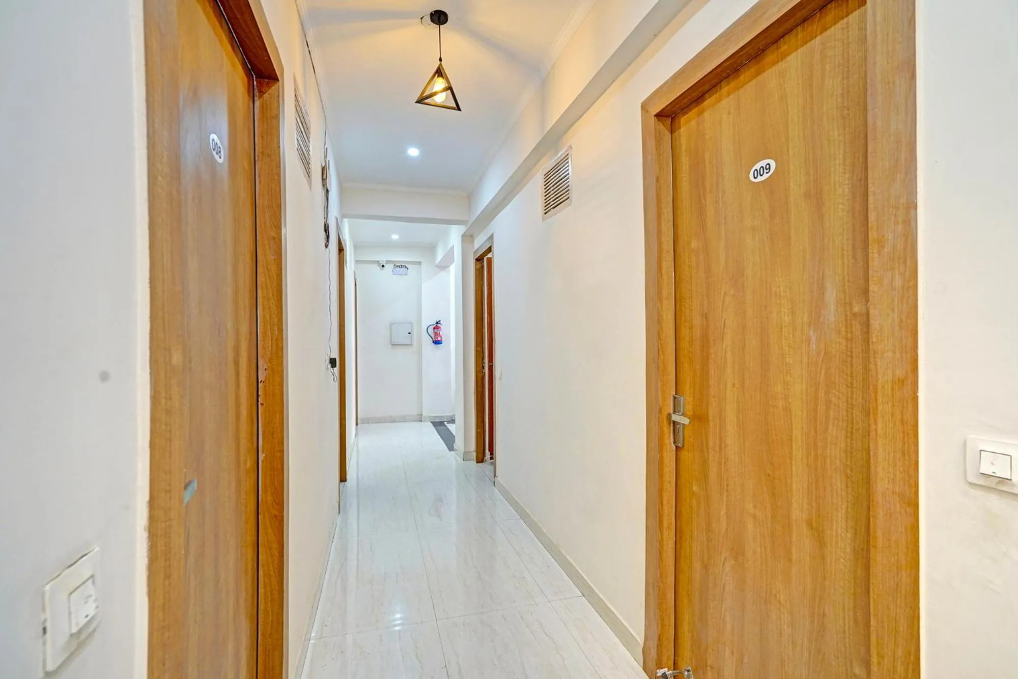 Lobby or reception in FabHotel The Viraaj