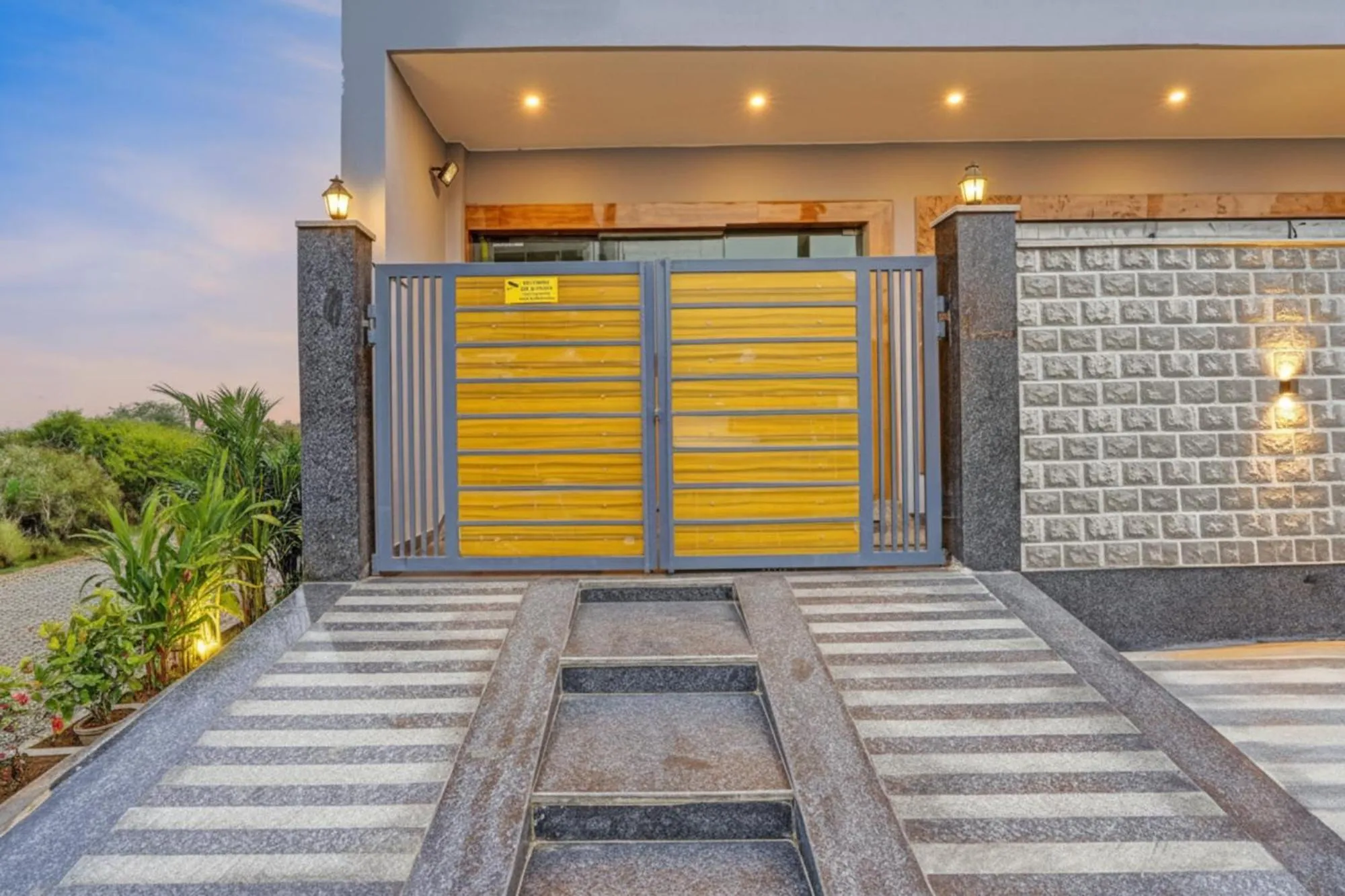 Facade/entrance in FabHotel The Viraaj