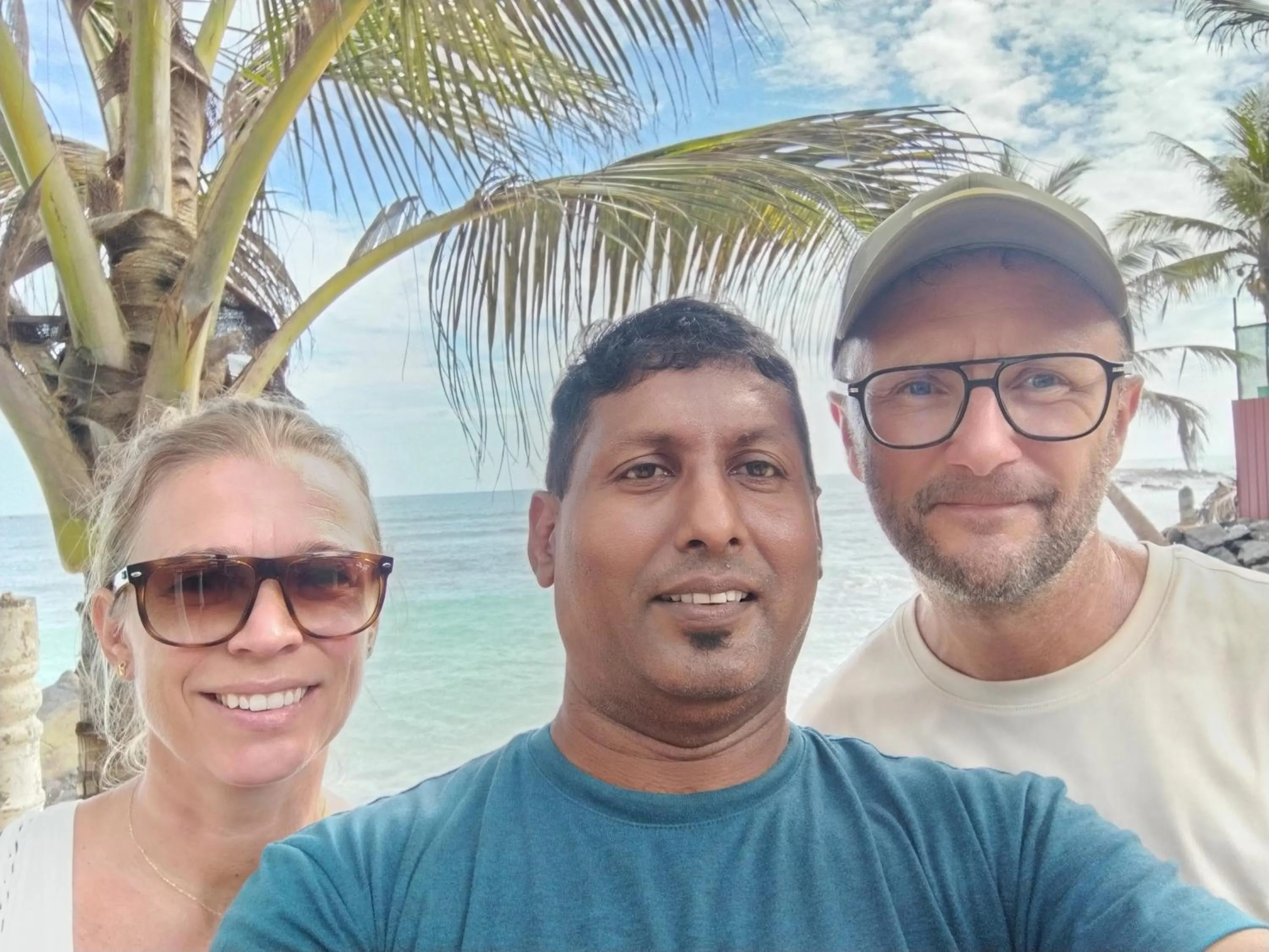 Guests in Happy Beach Resort