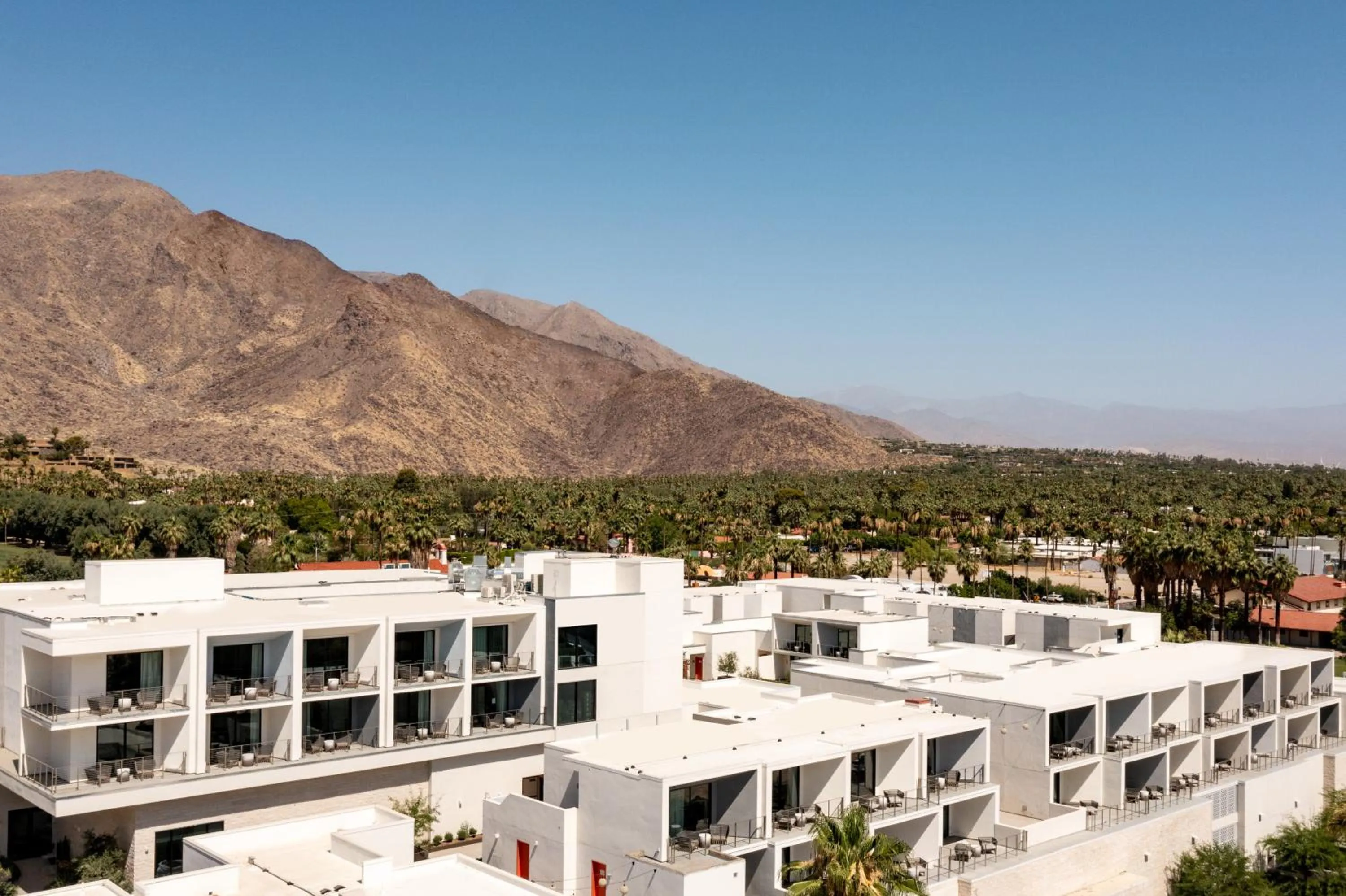 Property building in Thompson Palm Springs, By Hyatt