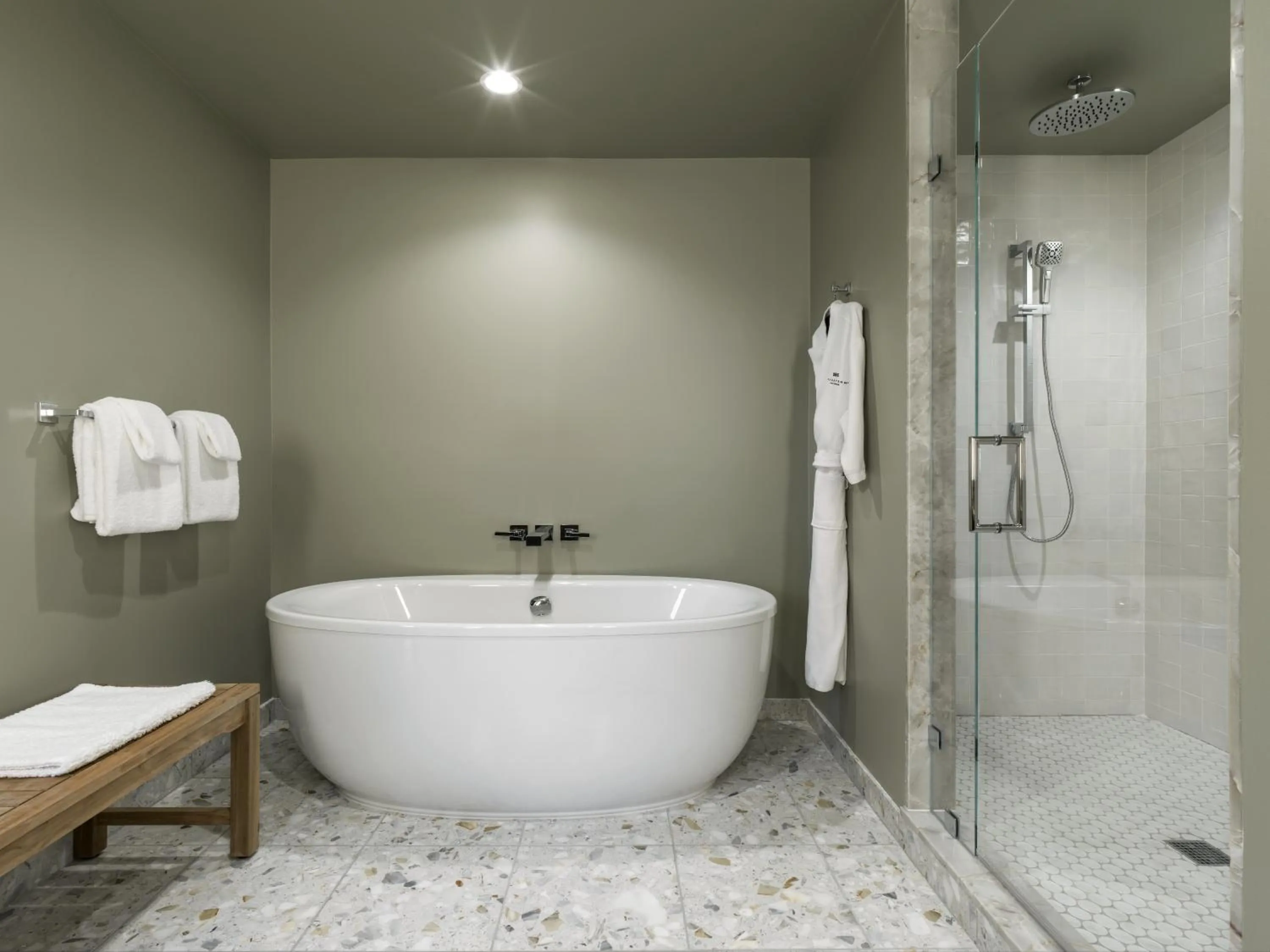 Shower in Thompson Palm Springs, By Hyatt