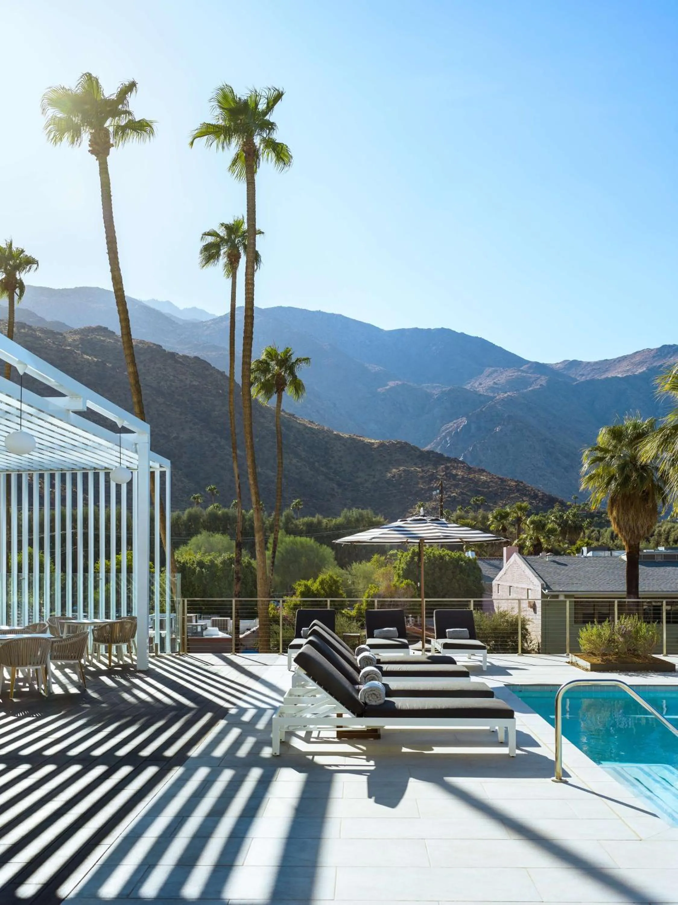 Swimming pool in Thompson Palm Springs, By Hyatt