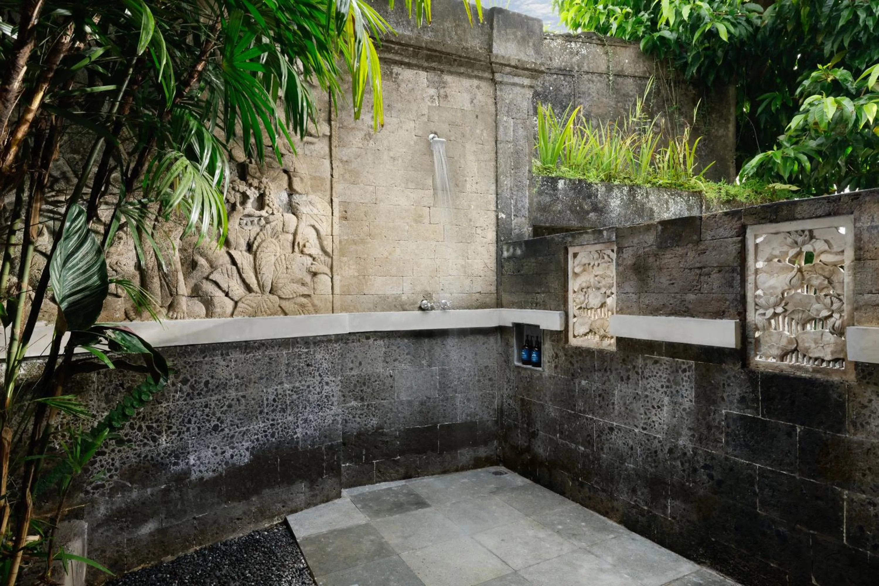 Property building in Villa Leona Valley View by Nakula