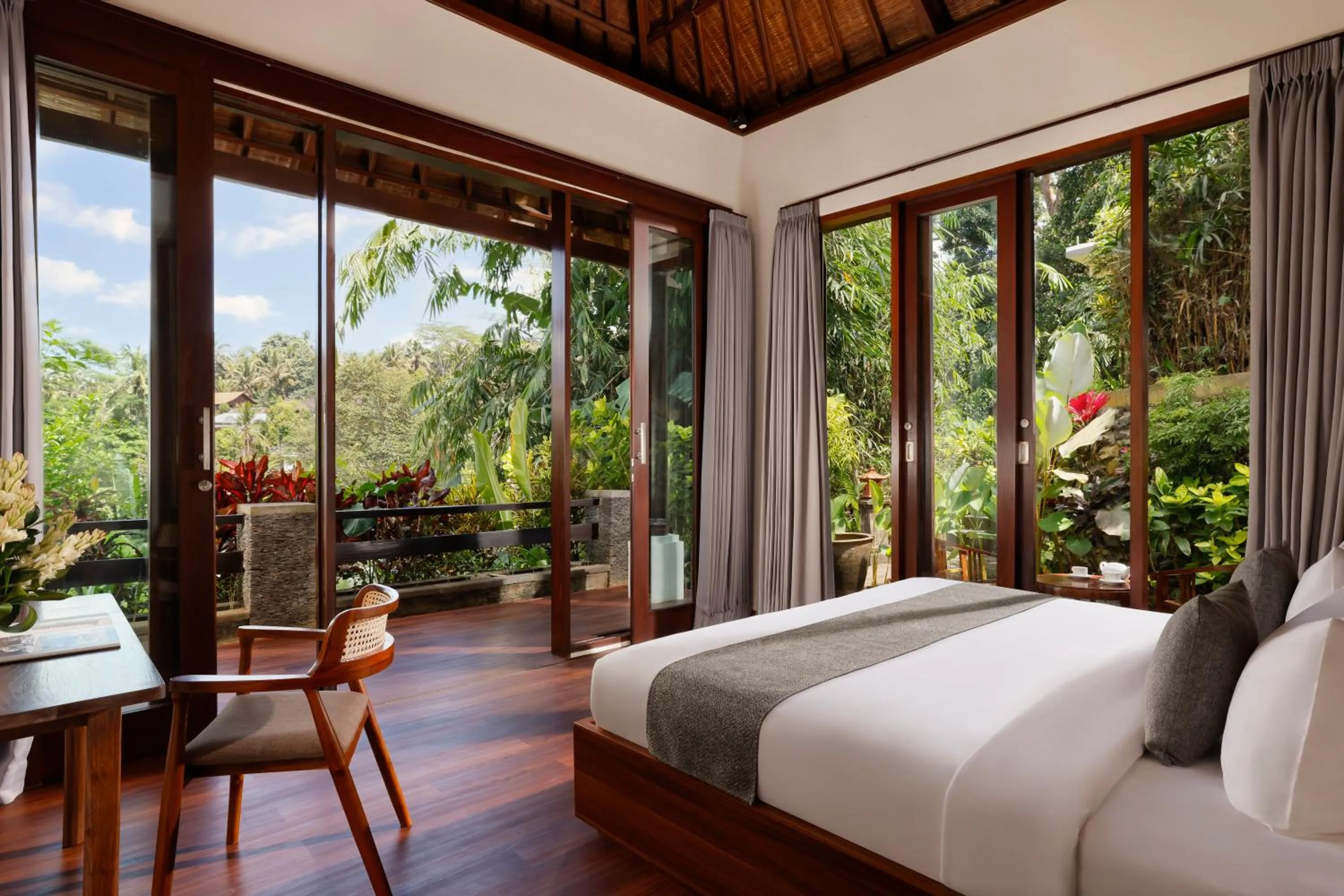 Bed in Villa Leona Valley View by Nakula