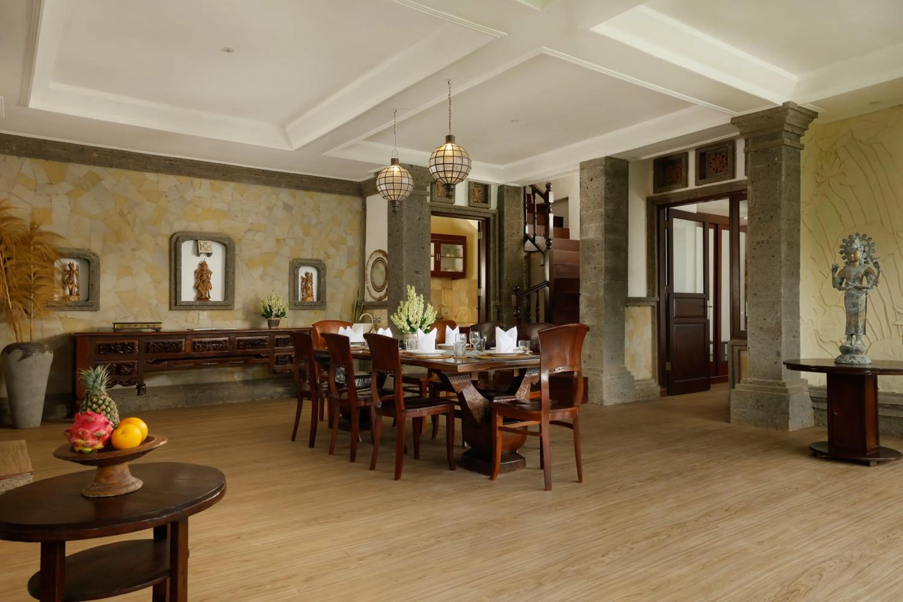 Seating area in Villa Leona Valley View by Nakula