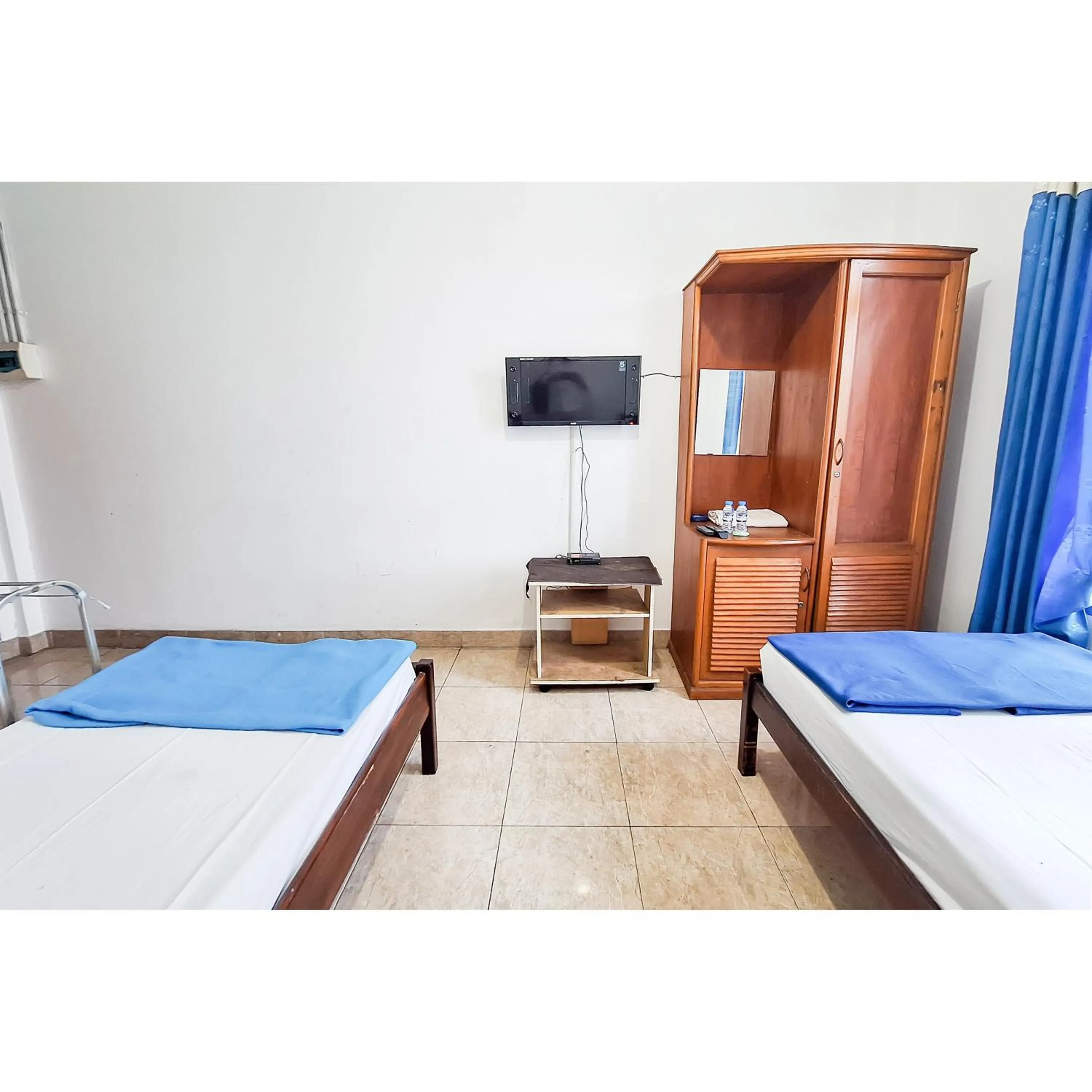 Bedroom, Bed in Wisma PKBI Jabar Mitra RedDoorz