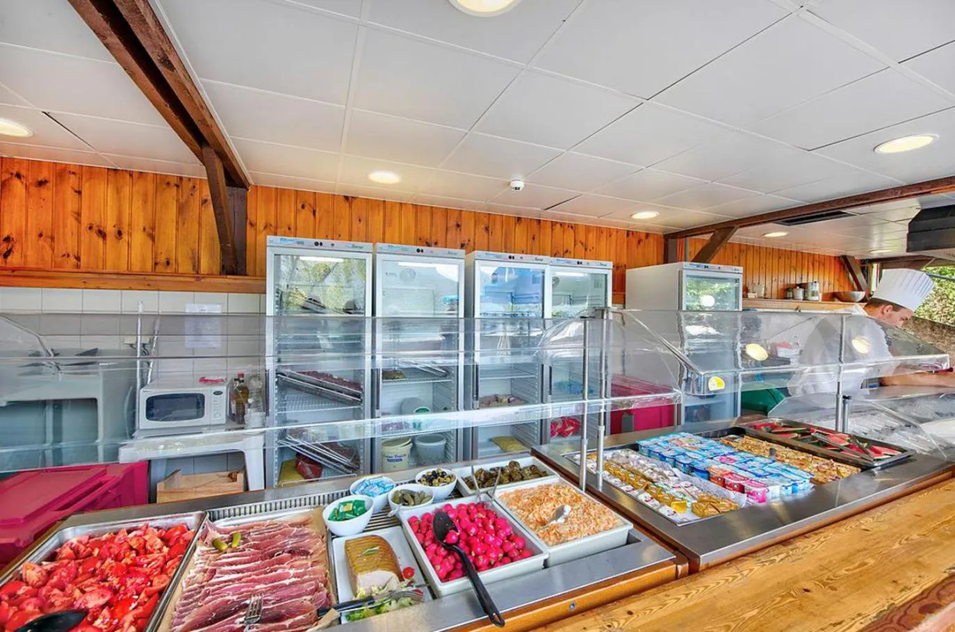 Food and drinks in Village Club Les Hyvans