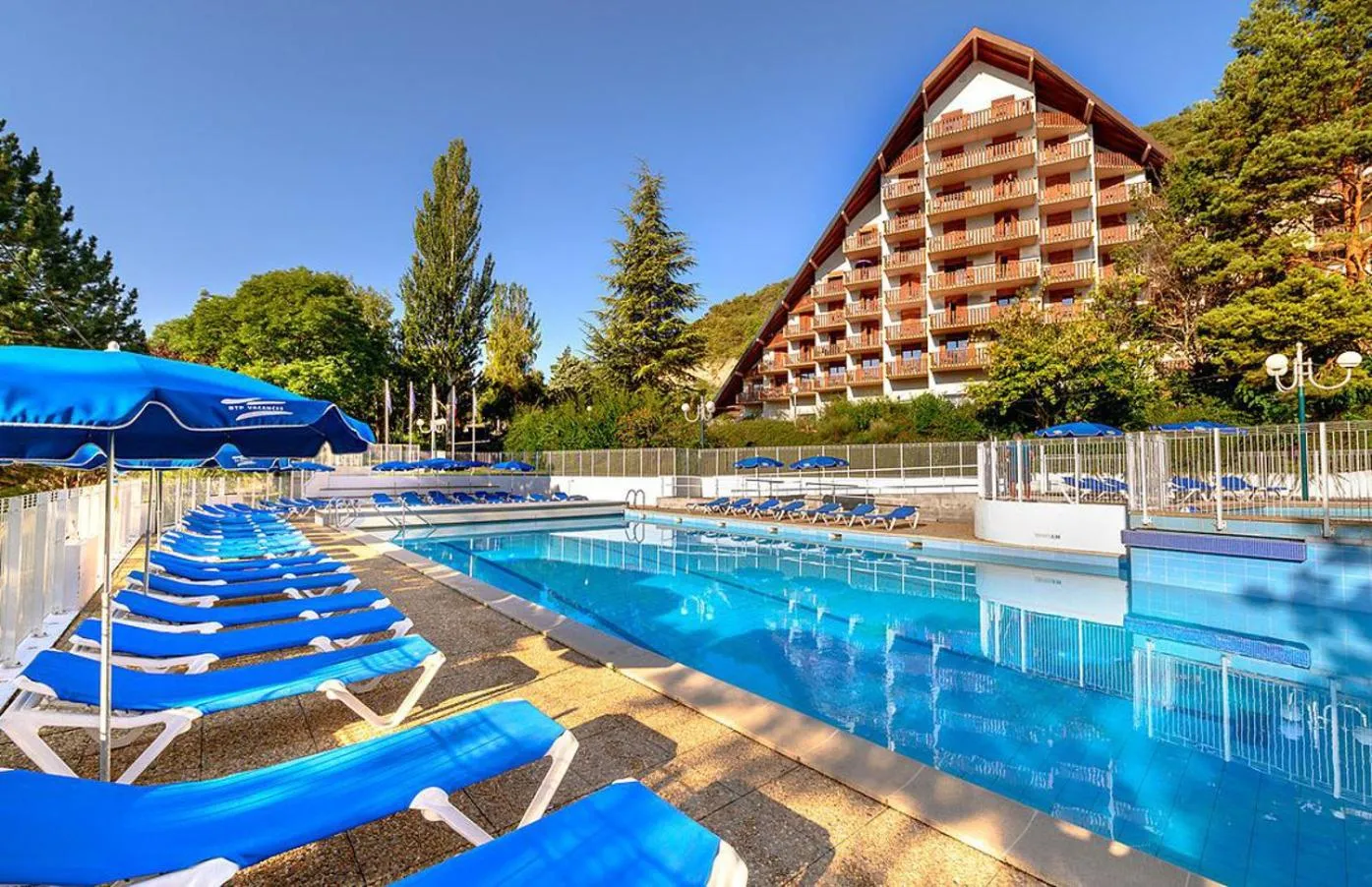 Day in Village Club Les Hyvans