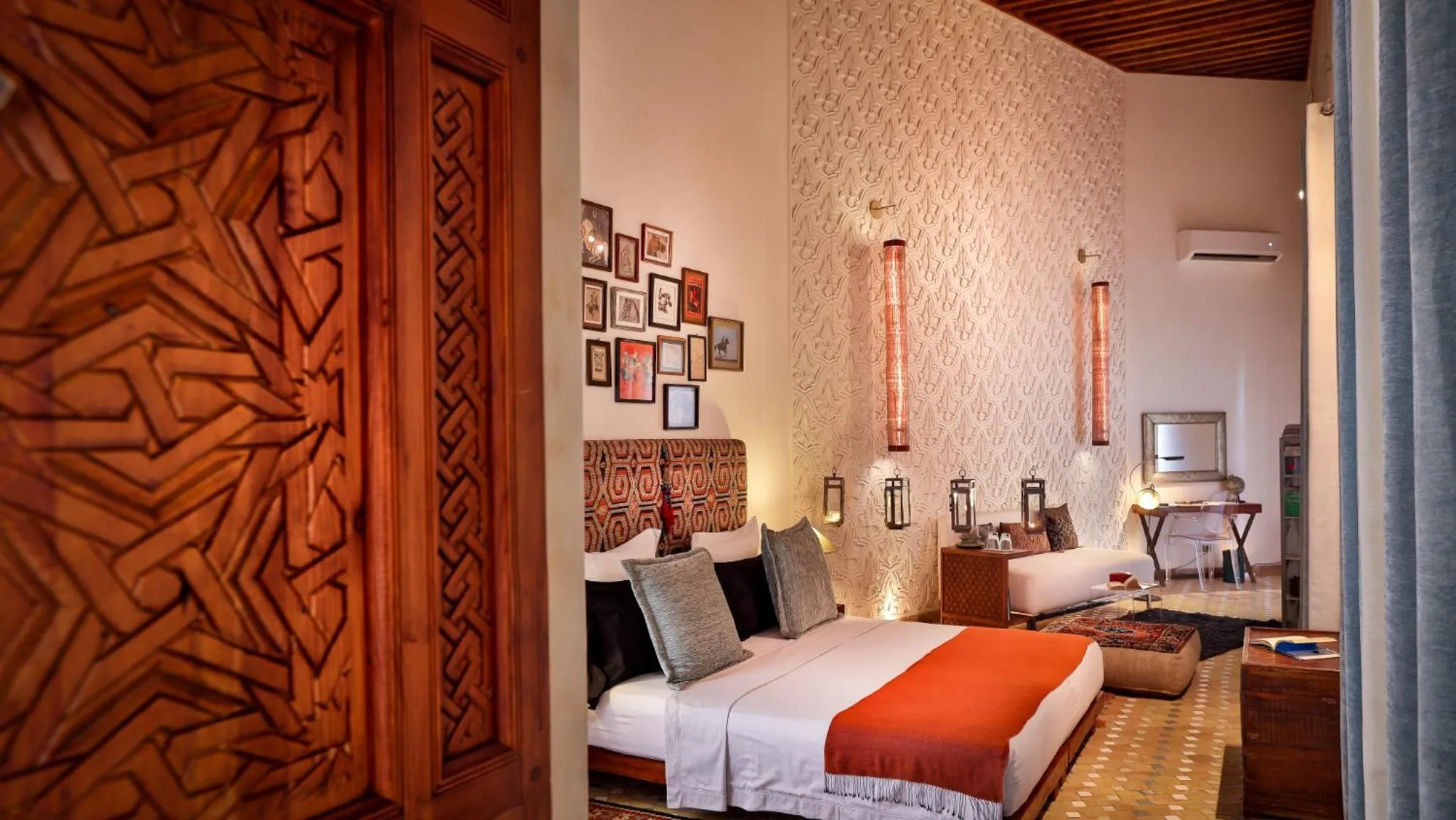 Photo of the whole room, Bed in Karawan Riad