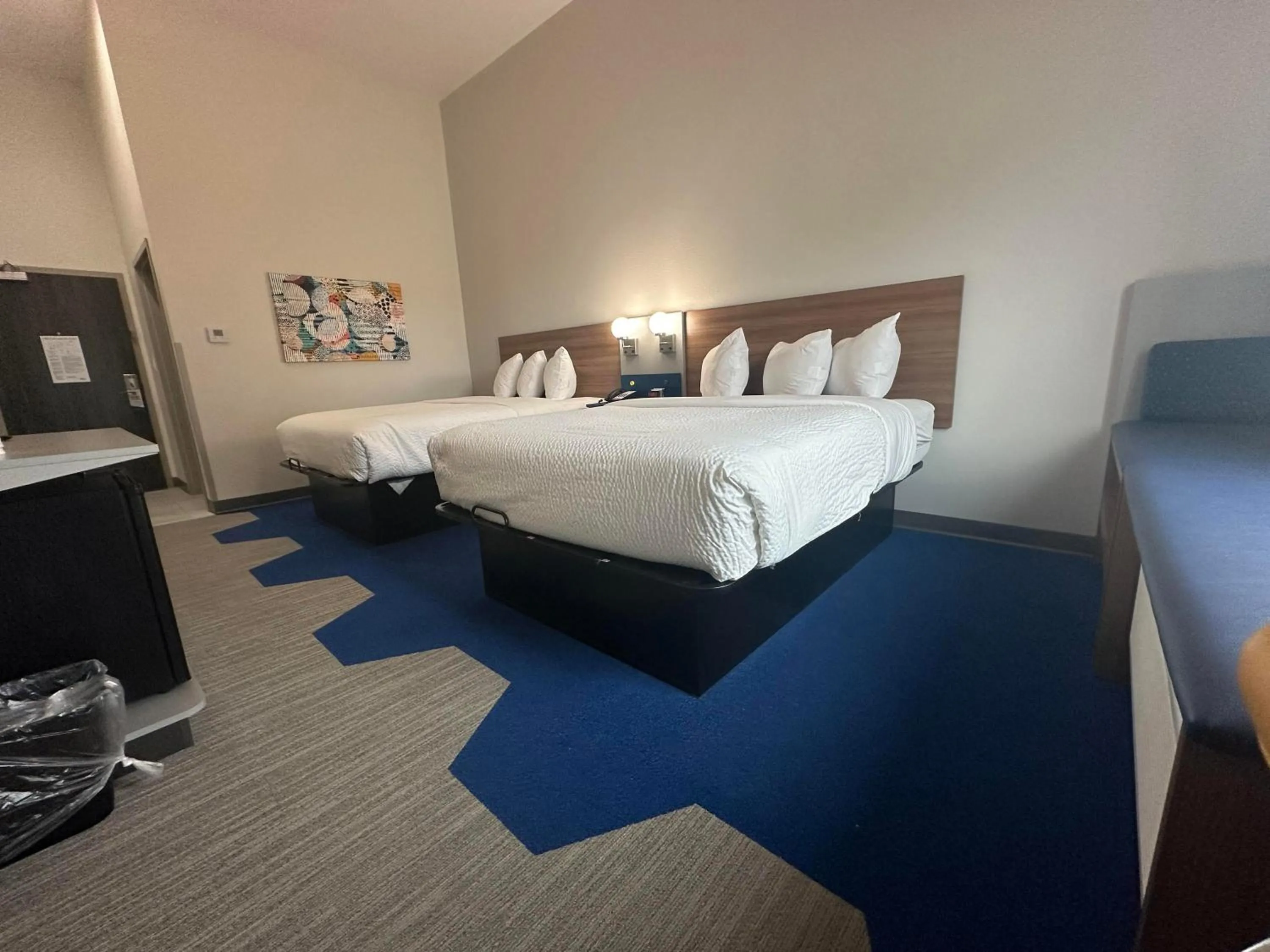 Photo of the whole room, Bed in Microtel Inn & Suites by Wyndham Amarillo West