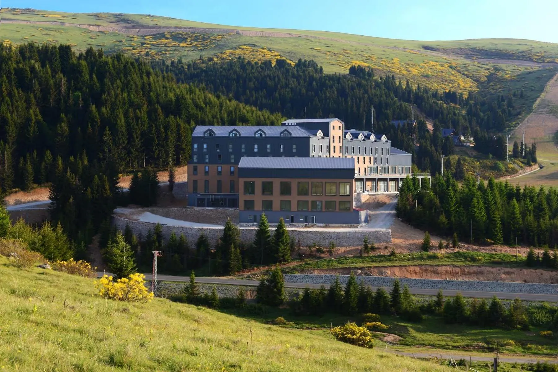 Property building in Wyndham Garden Cambasi