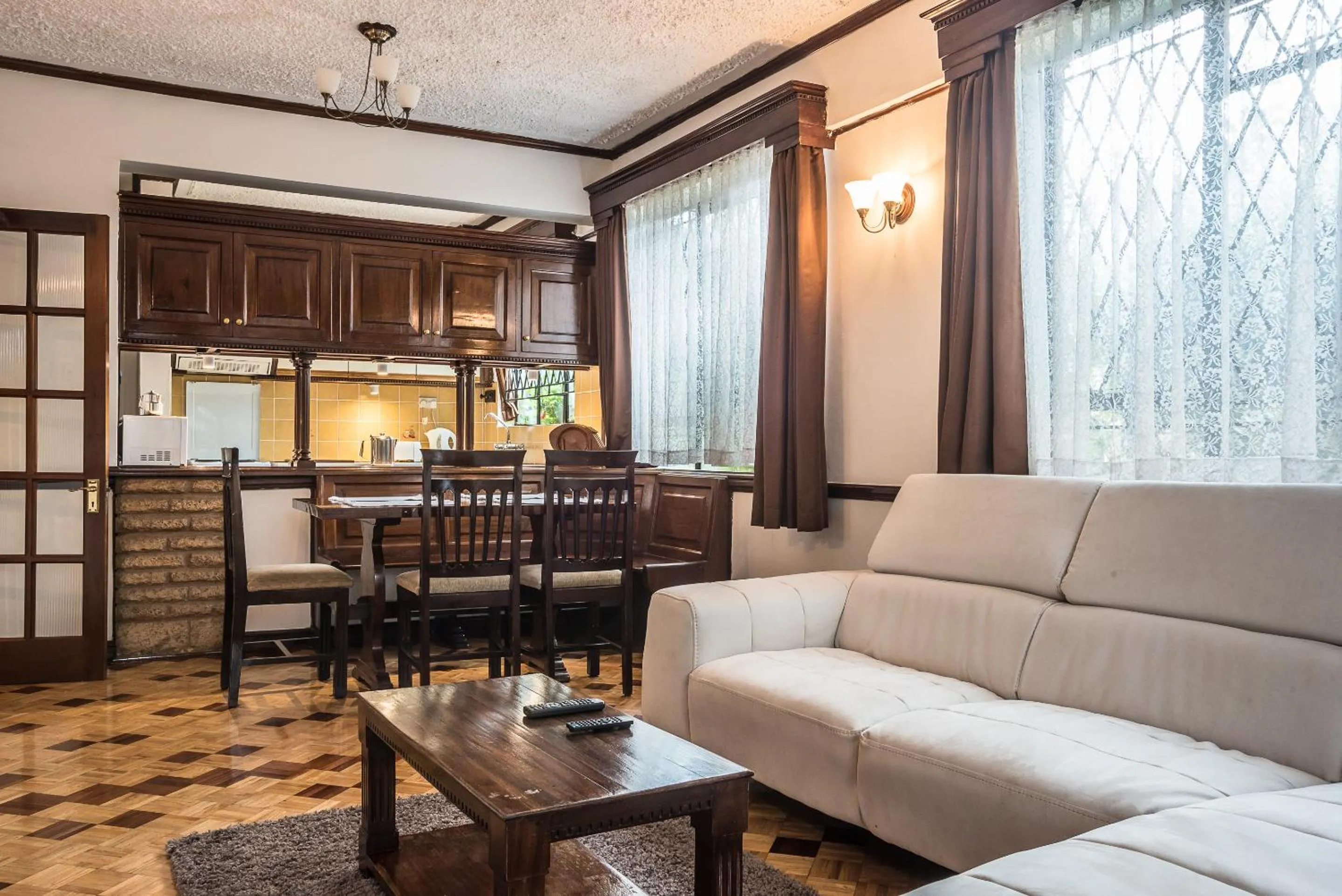 Kitchen or kitchenette in The Grand Gables
