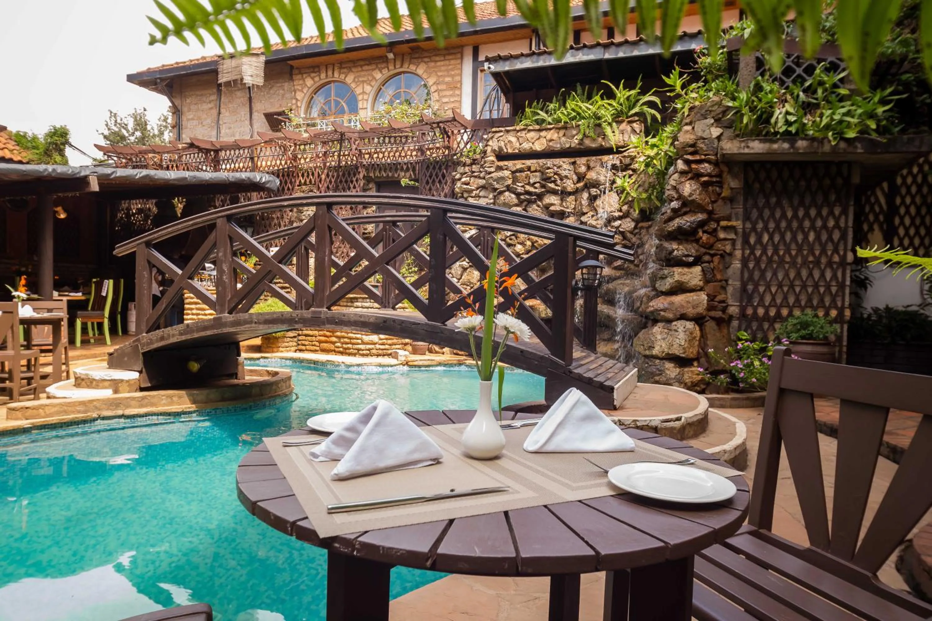 Restaurant/places to eat in The Grand Gables