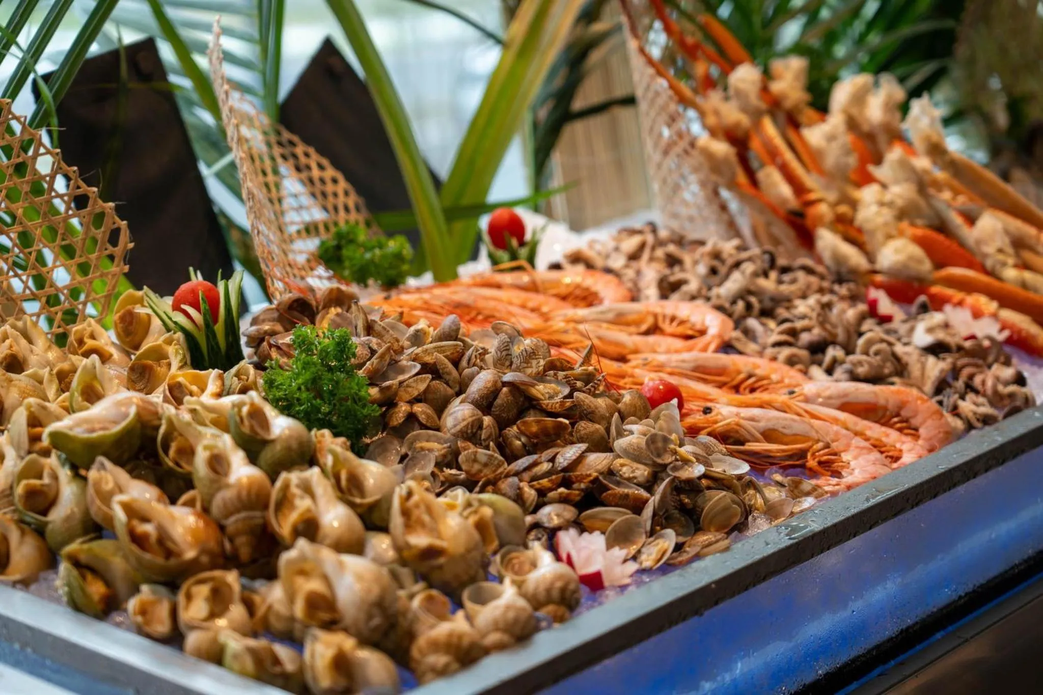 Restaurant/places to eat in Holiday Inn Hangzhou GCEC