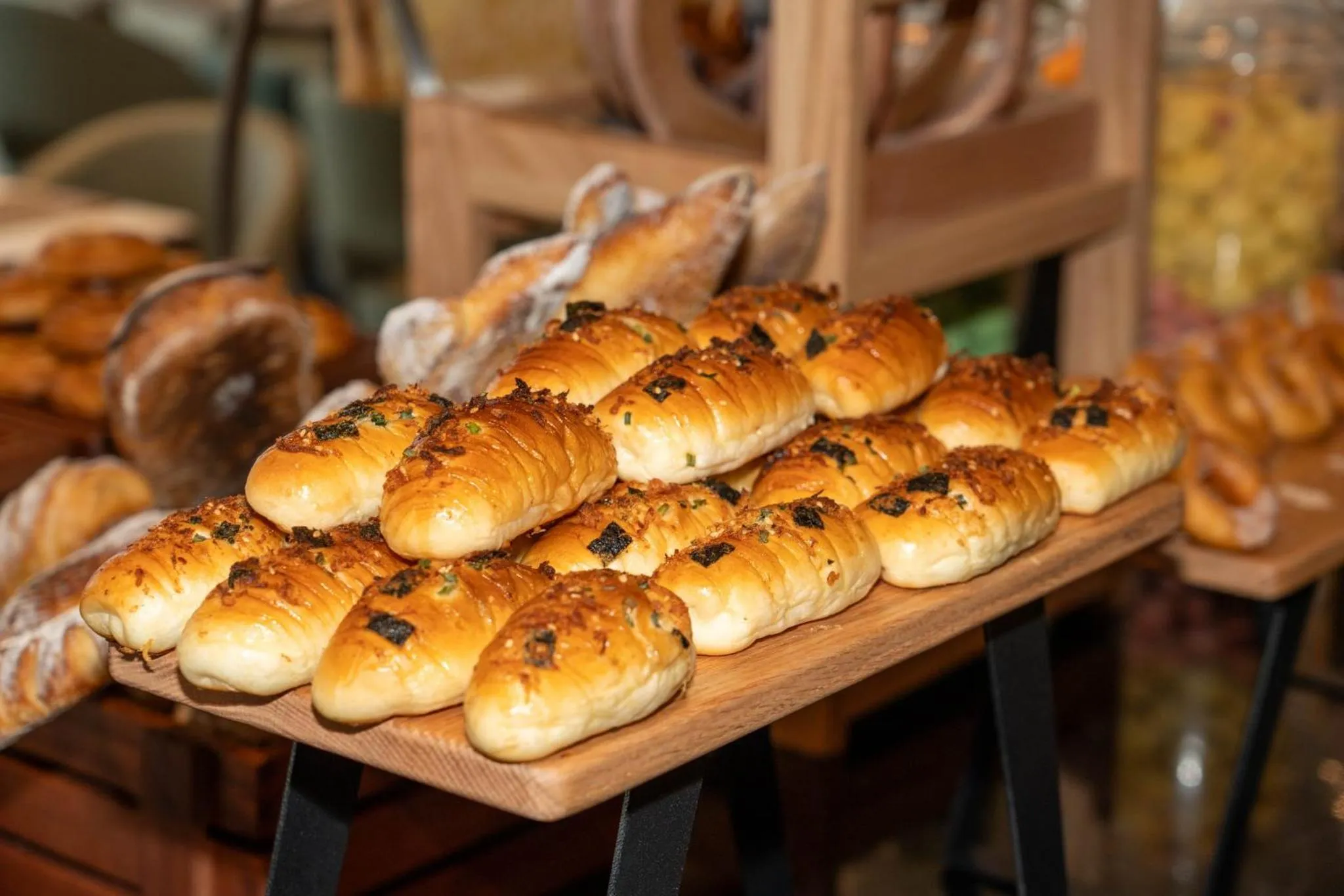 Restaurant/places to eat in Holiday Inn Hangzhou GCEC