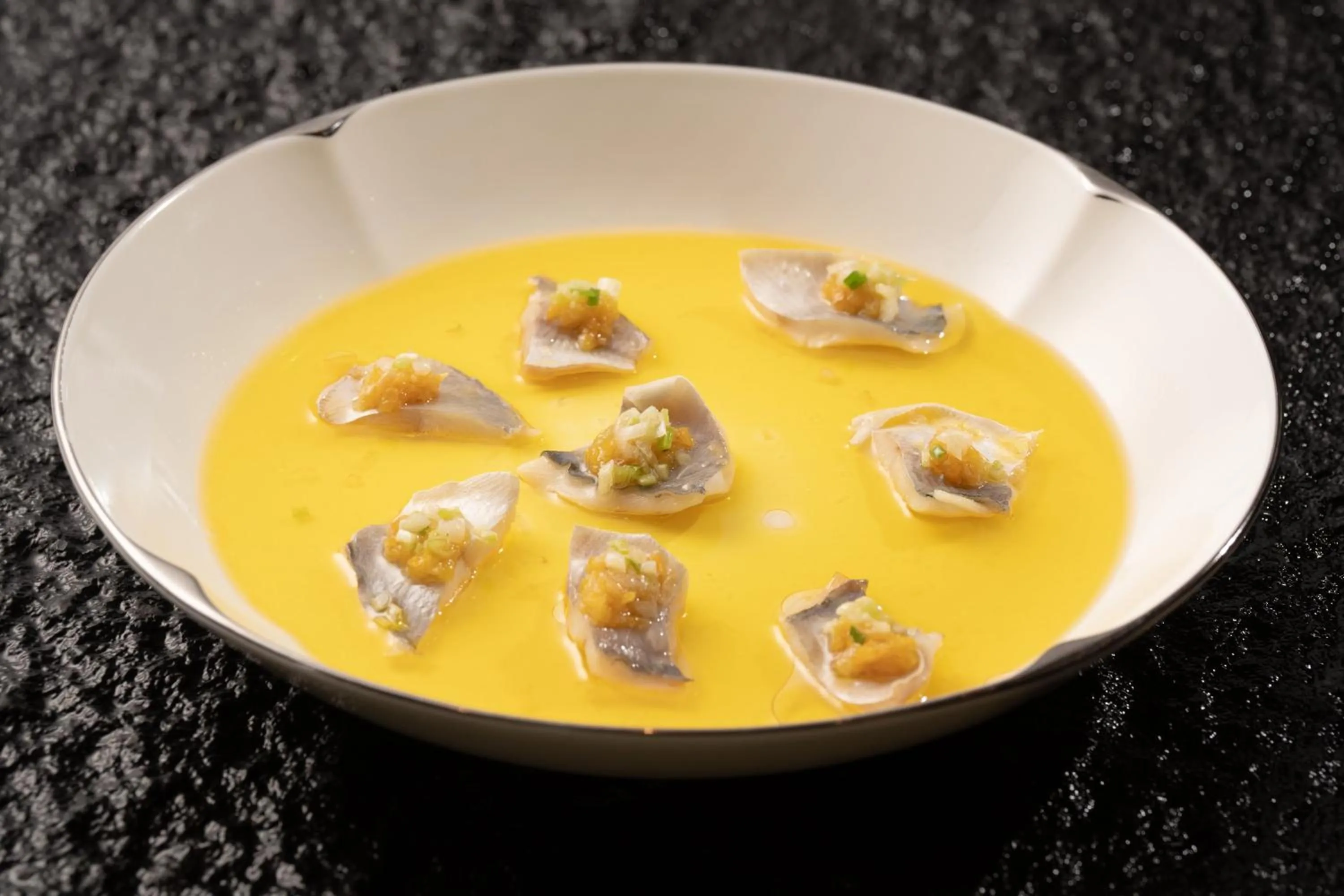 Restaurant/places to eat in Holiday Inn Hangzhou GCEC