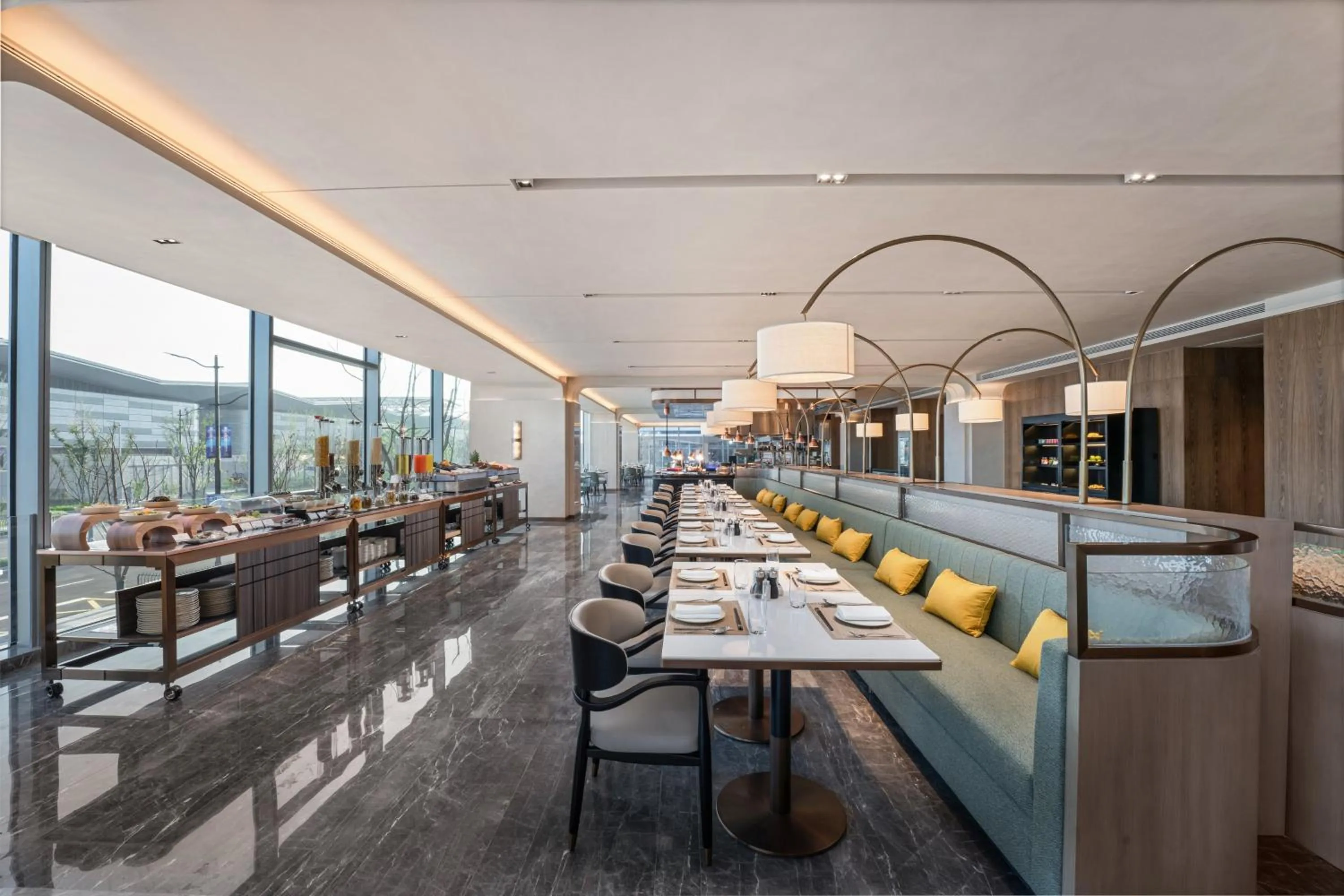 Restaurant/places to eat in Holiday Inn Hangzhou GCEC