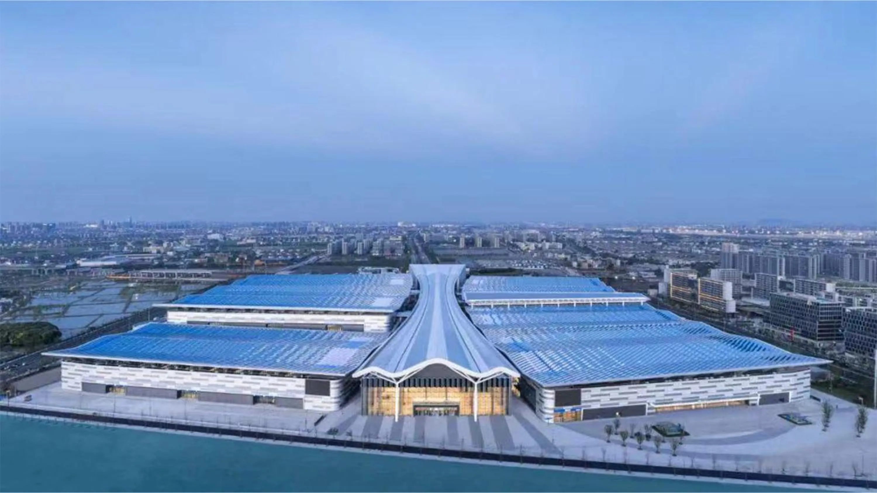 Nearby landmark in Holiday Inn Hangzhou GCEC