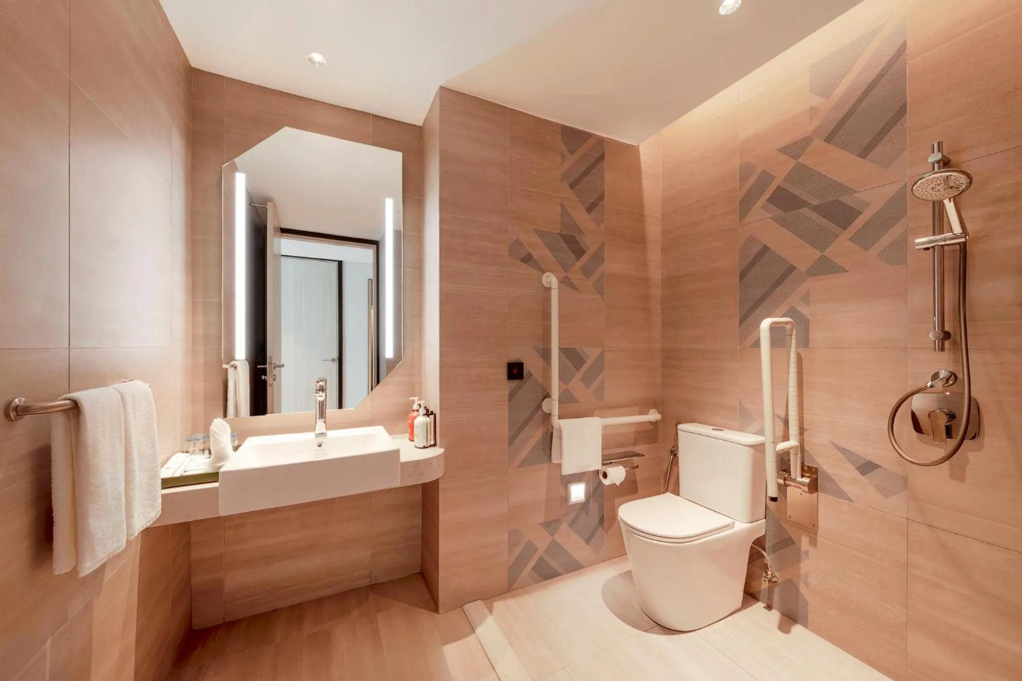 Bathroom in Holiday Inn Kuala Lumpur Bangsar by IHG