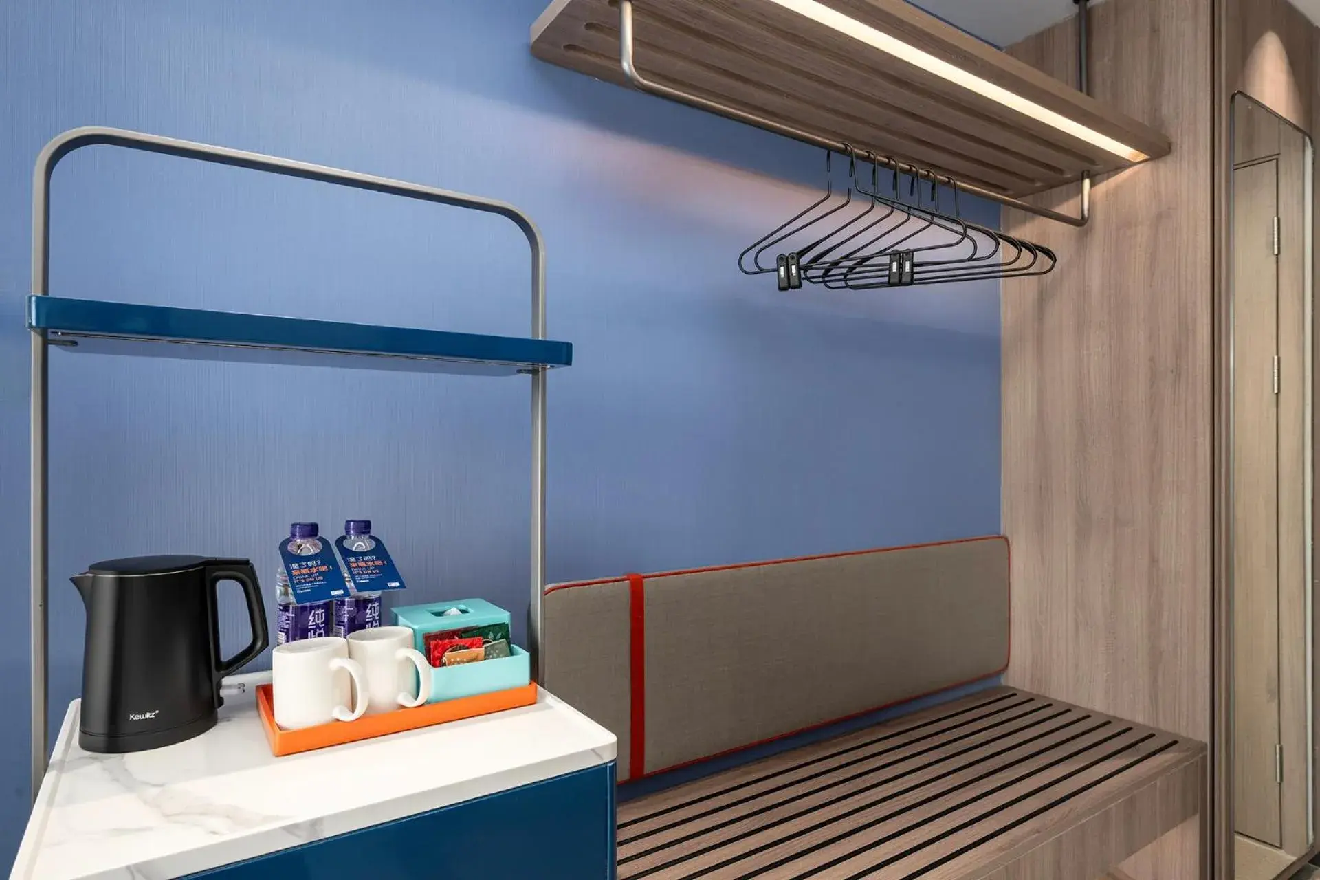 Standard Double Room with Two Double Beds in Holiday Inn Express Qingdao Hongdao Station by IHG - Qingdao International Airport Standard Double Room with Two Double Beds in Holiday Inn Express Qingdao Hongdao Station by IHG - Qingdao International Airport