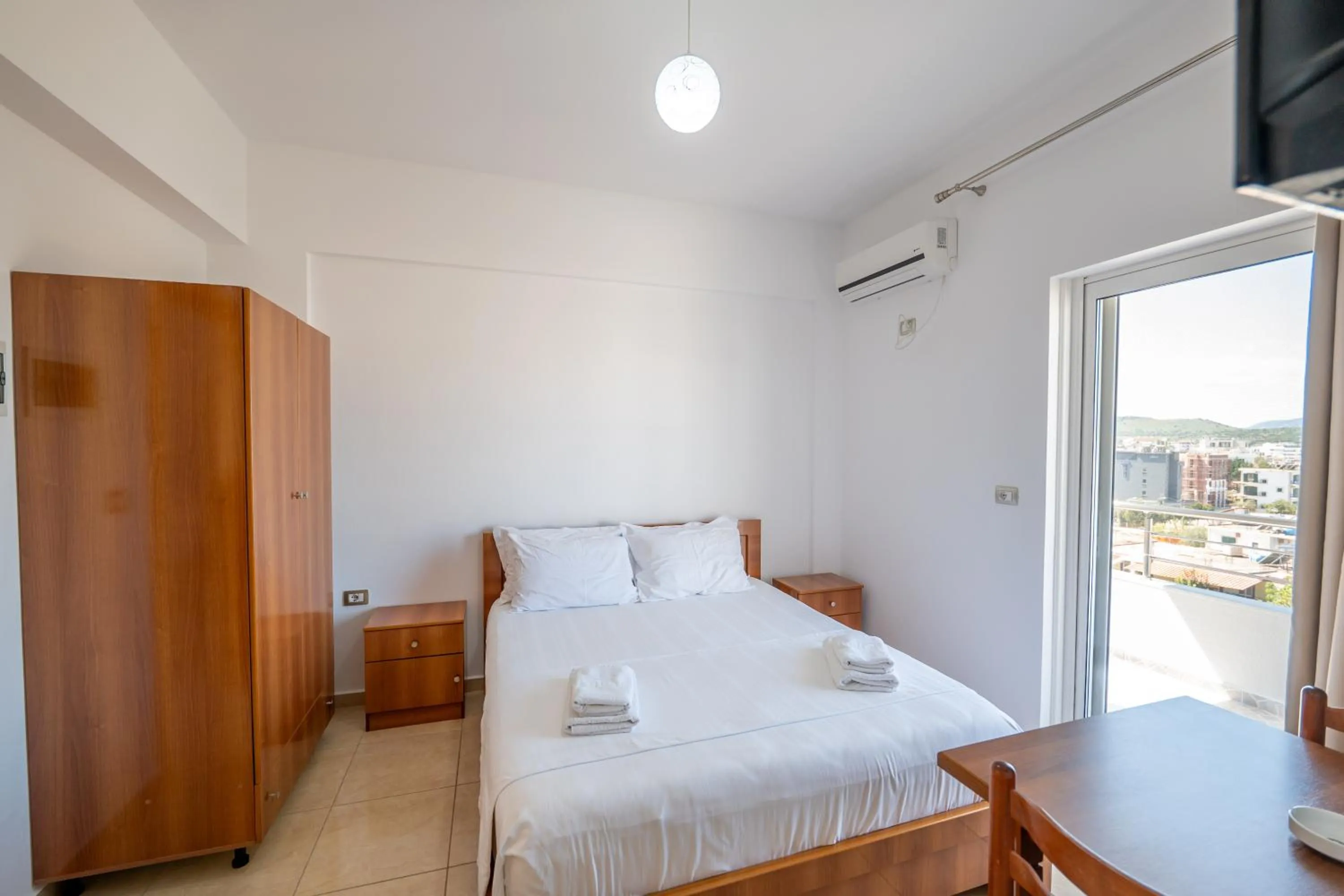 TV and multimedia, Bed in Aleksander ApartHotel