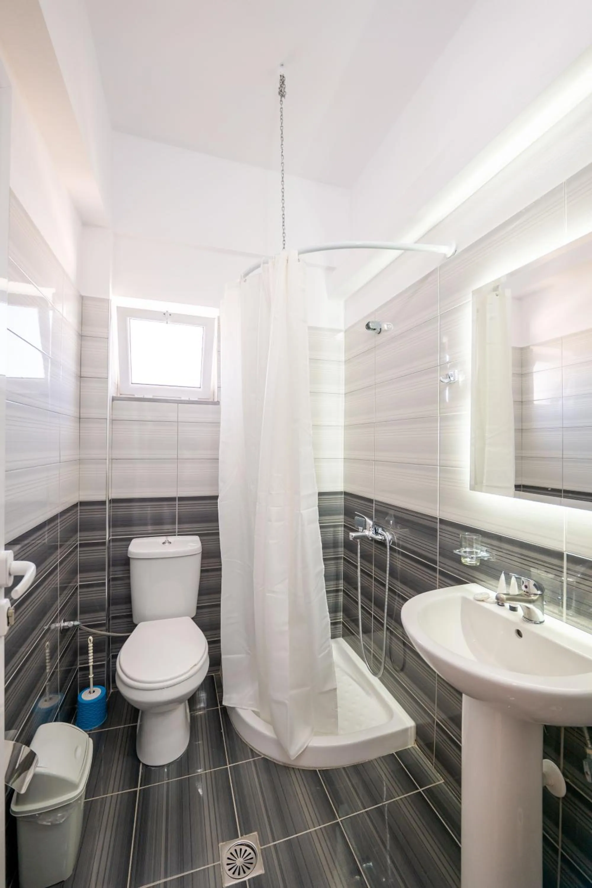 Shower in Aleksander ApartHotel